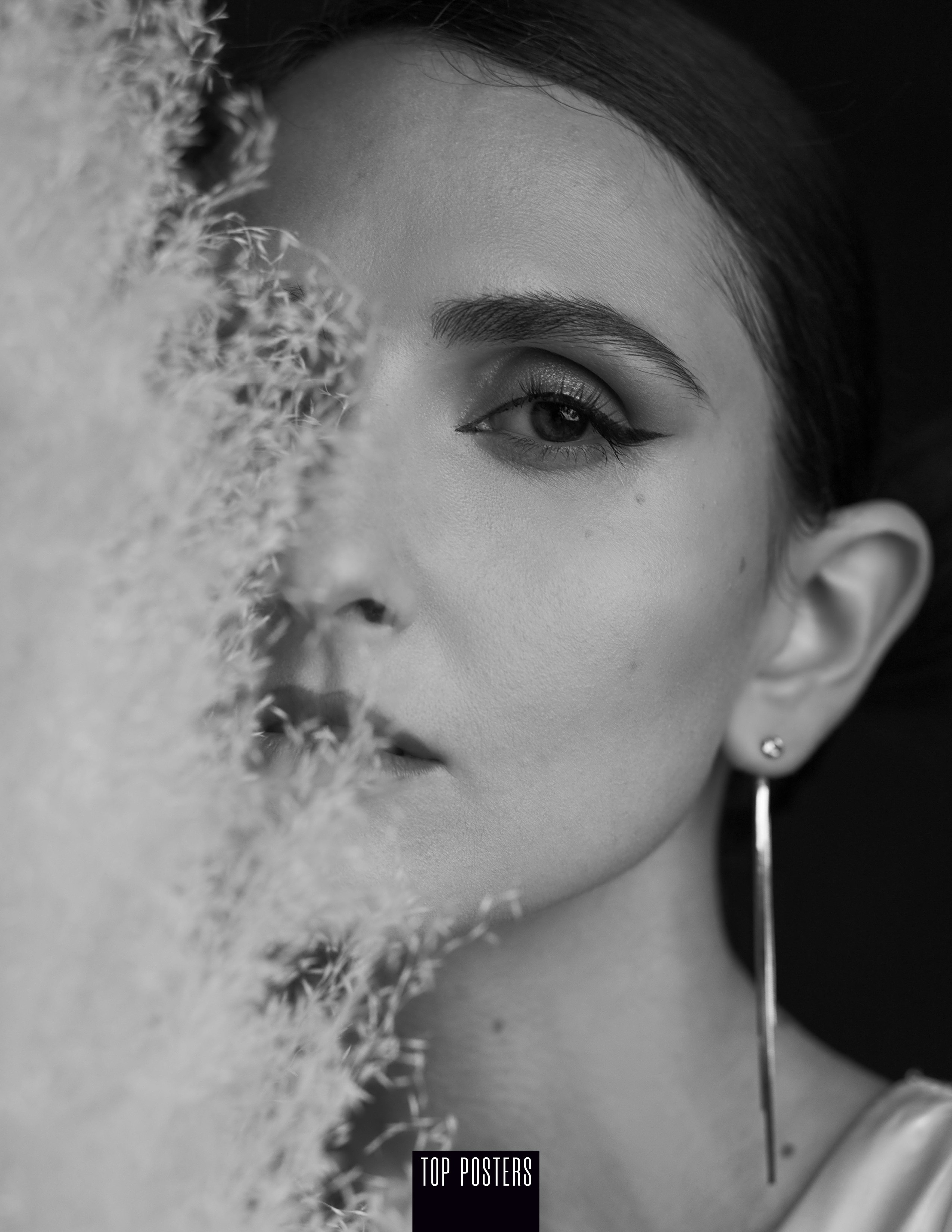 Top Posters. Фотограф СПб — Александра Венцова | портрет и контент-фото