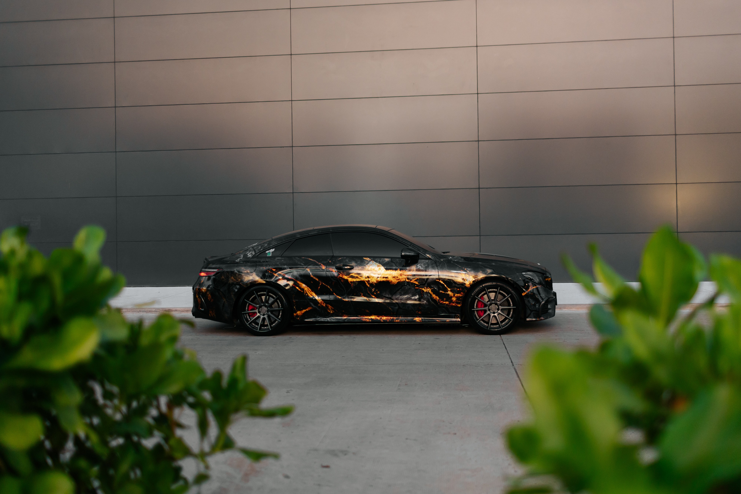 Mercedes Benz E 53. Фотограф в на Пхукете Сергей Войлоков