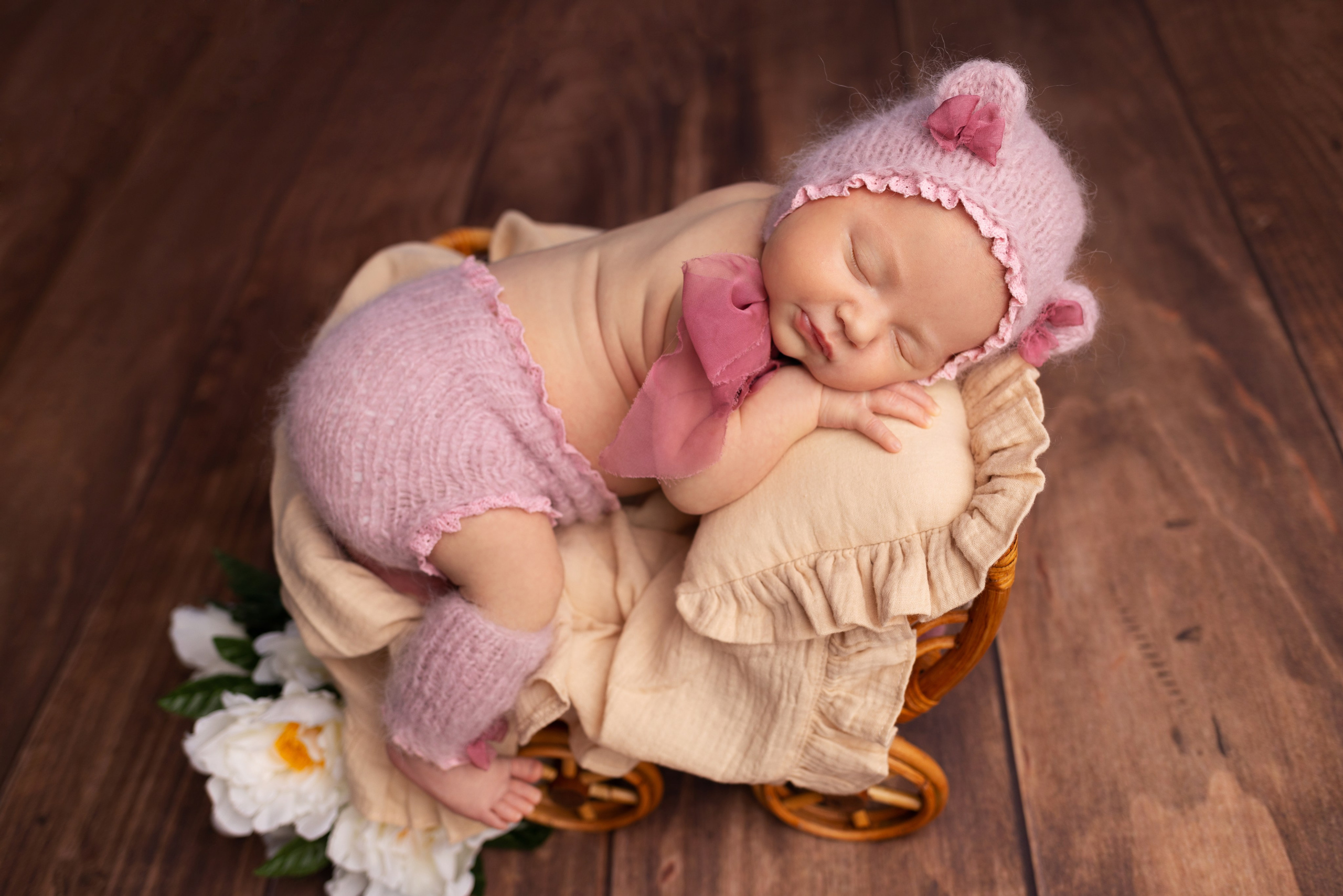 Классическая фотосессия малыша. Фотограф новорожденных малышей в Омске и Омской области Эльвира Камаева