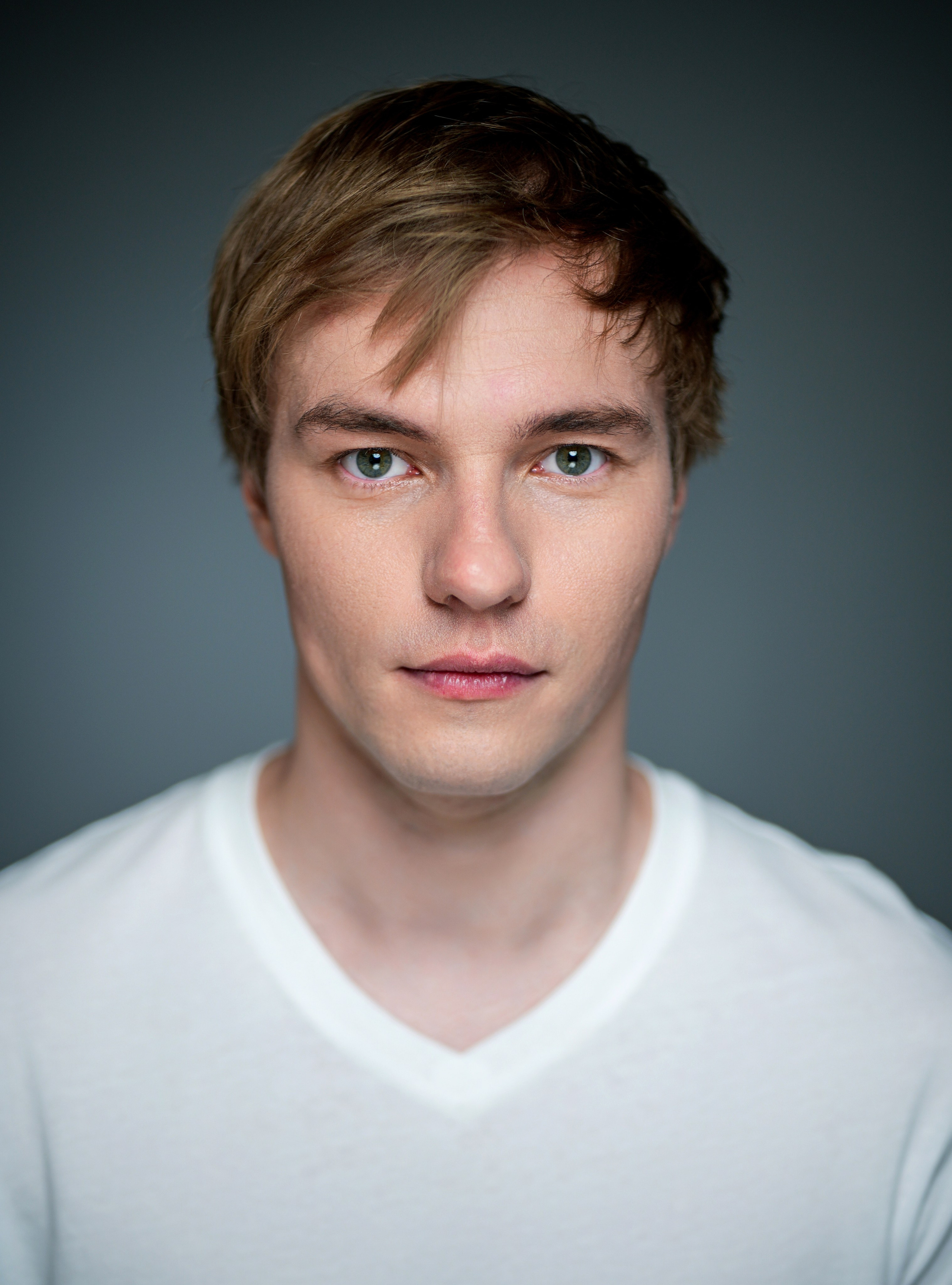 Актёр Евгений Кананыхин. Портретная съемка в Москве, студийный фотограф Игорь Фомин