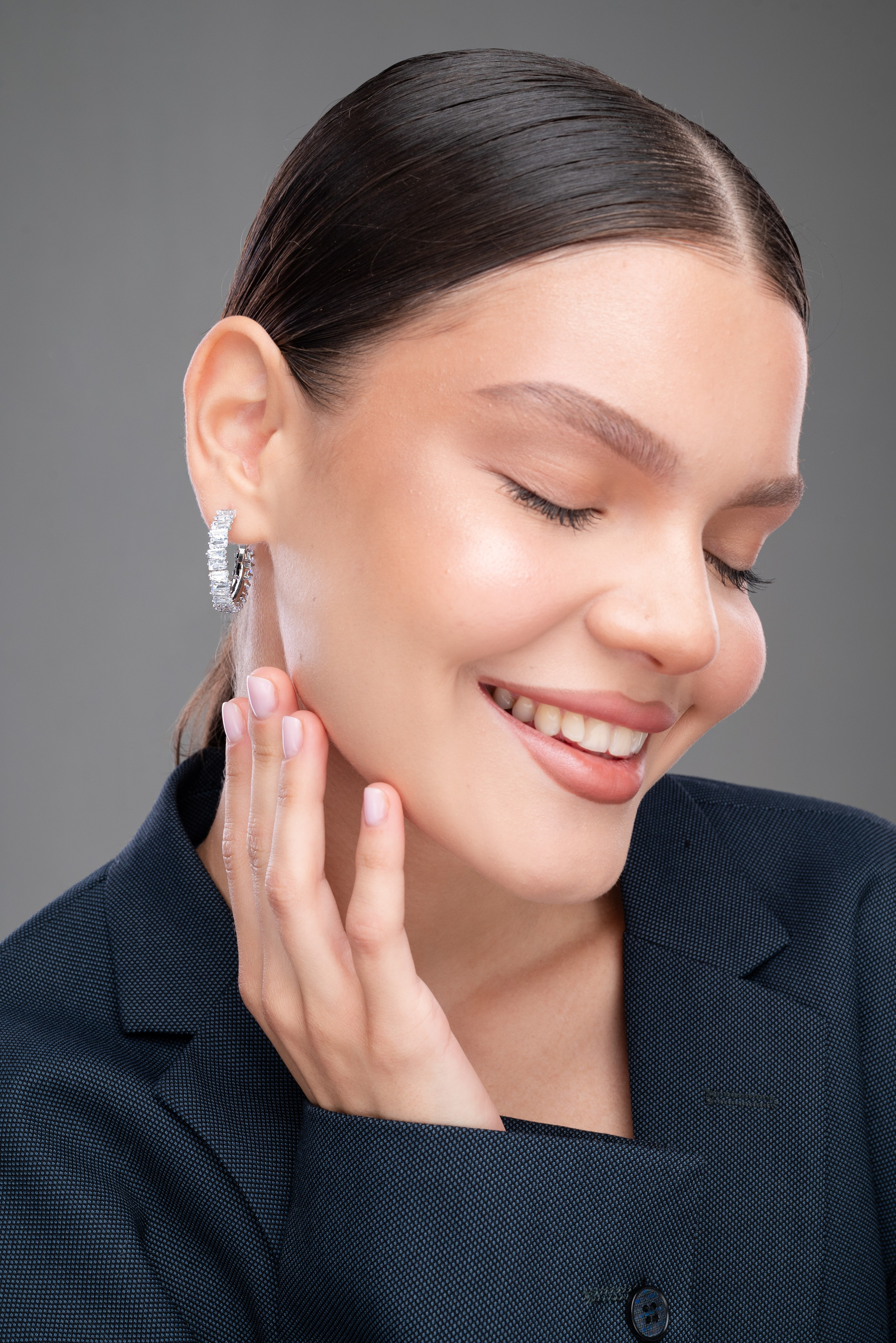 Бренд украшений. Предметный фотограф, фото для маркетплейсов Пятигорск, КМВ