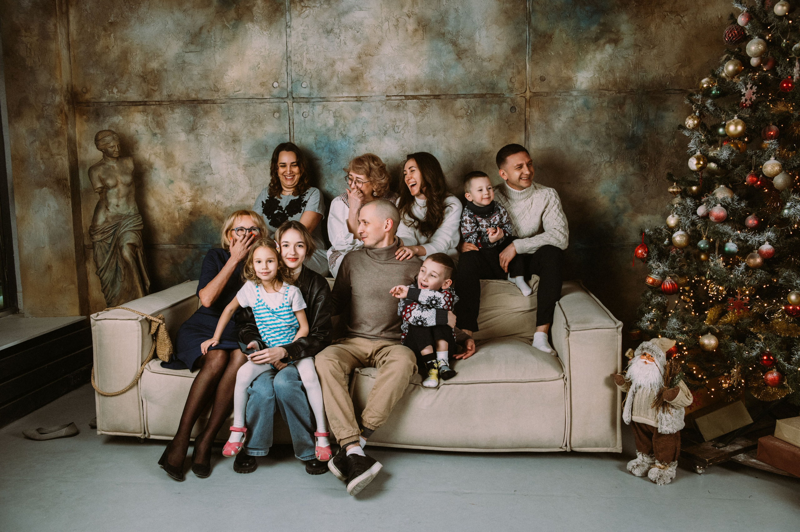 Большая семья собралась вместе на Новый год. Фотограф в Сургуте Светлана Гибадуллина