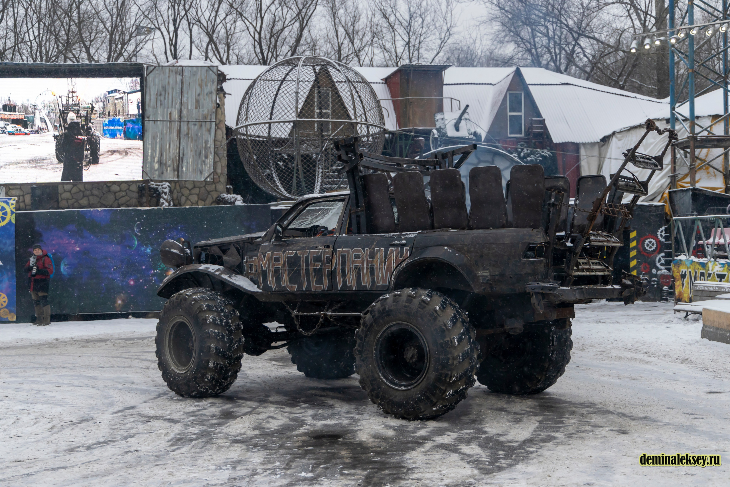 Танки против Монстр-Траков. Репортажный, семейный и студийный фотограф в Москве Демин Алексей