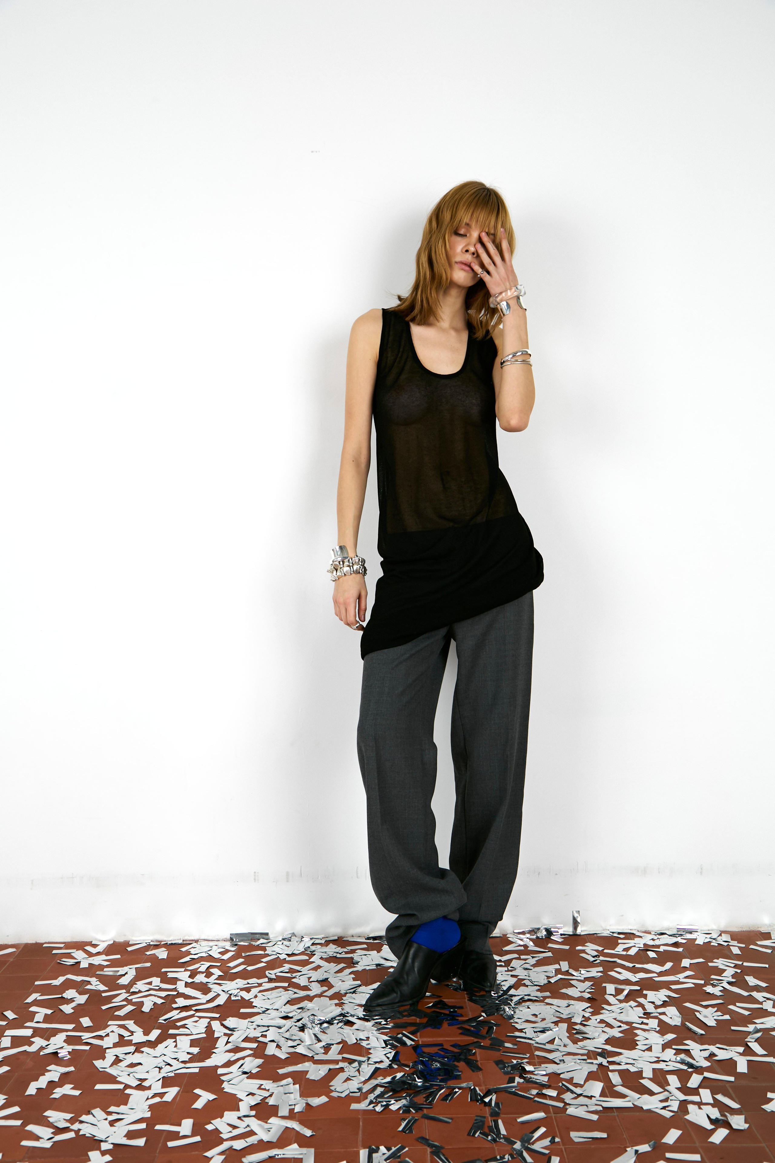 Ouvert. Arina Kharakhashian