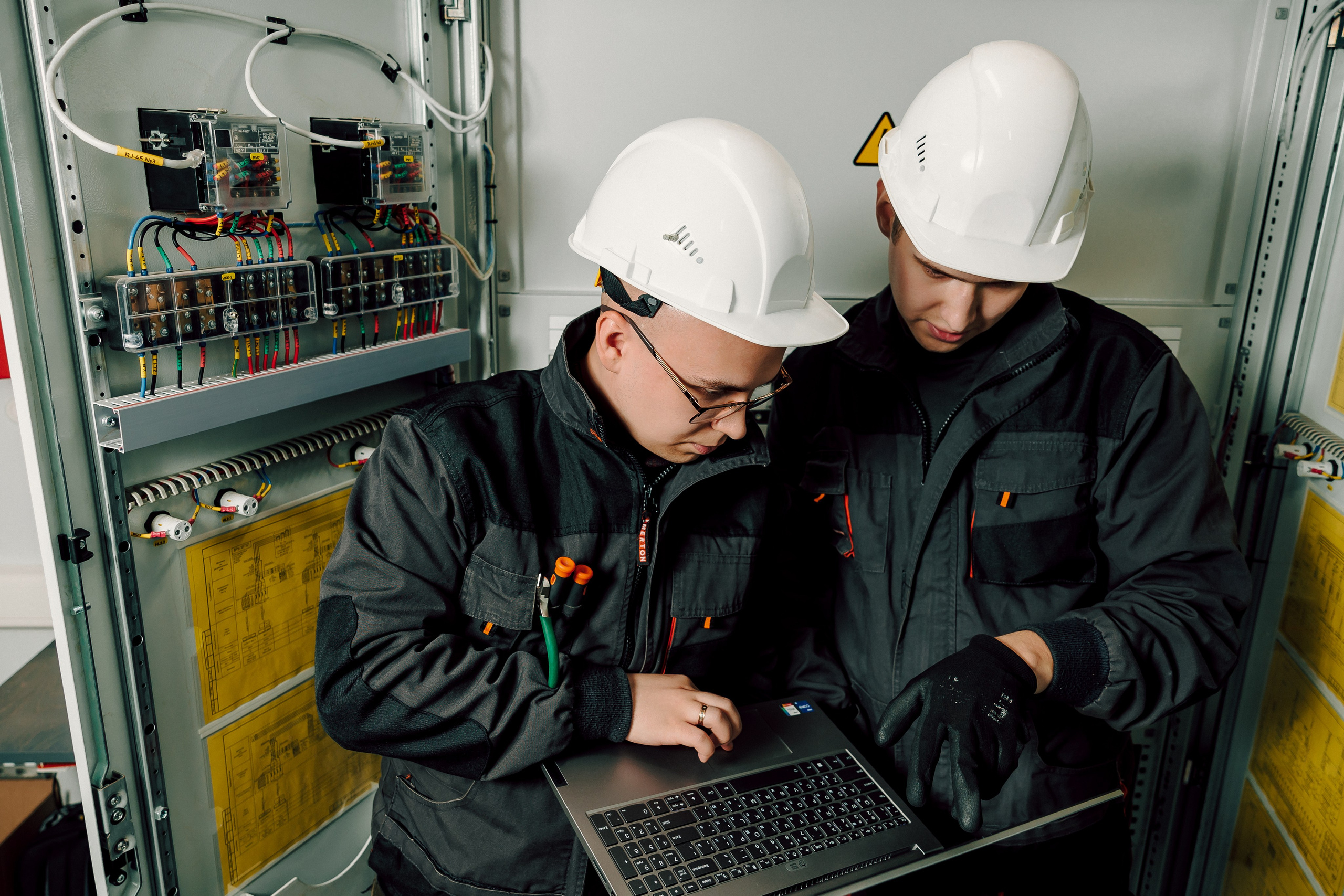 Datark — Совещание и производство. Лёшка Варзегов — фотограф