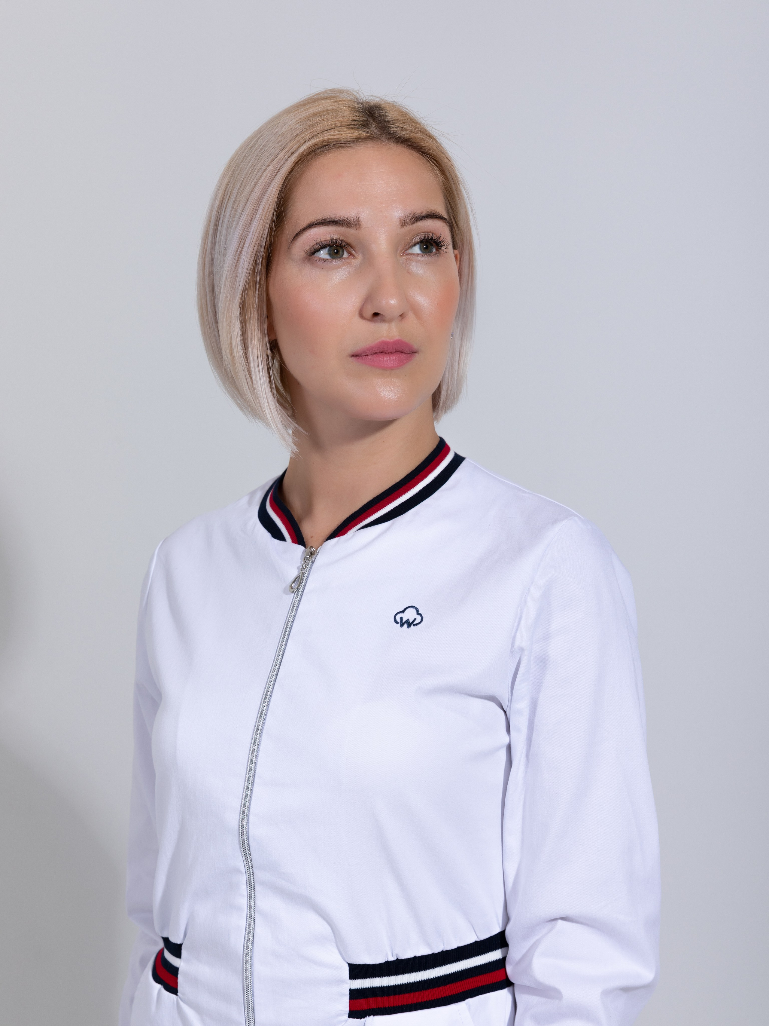 White Wears медицинская одежда премиум качества. Фотограф FOTOBANKA