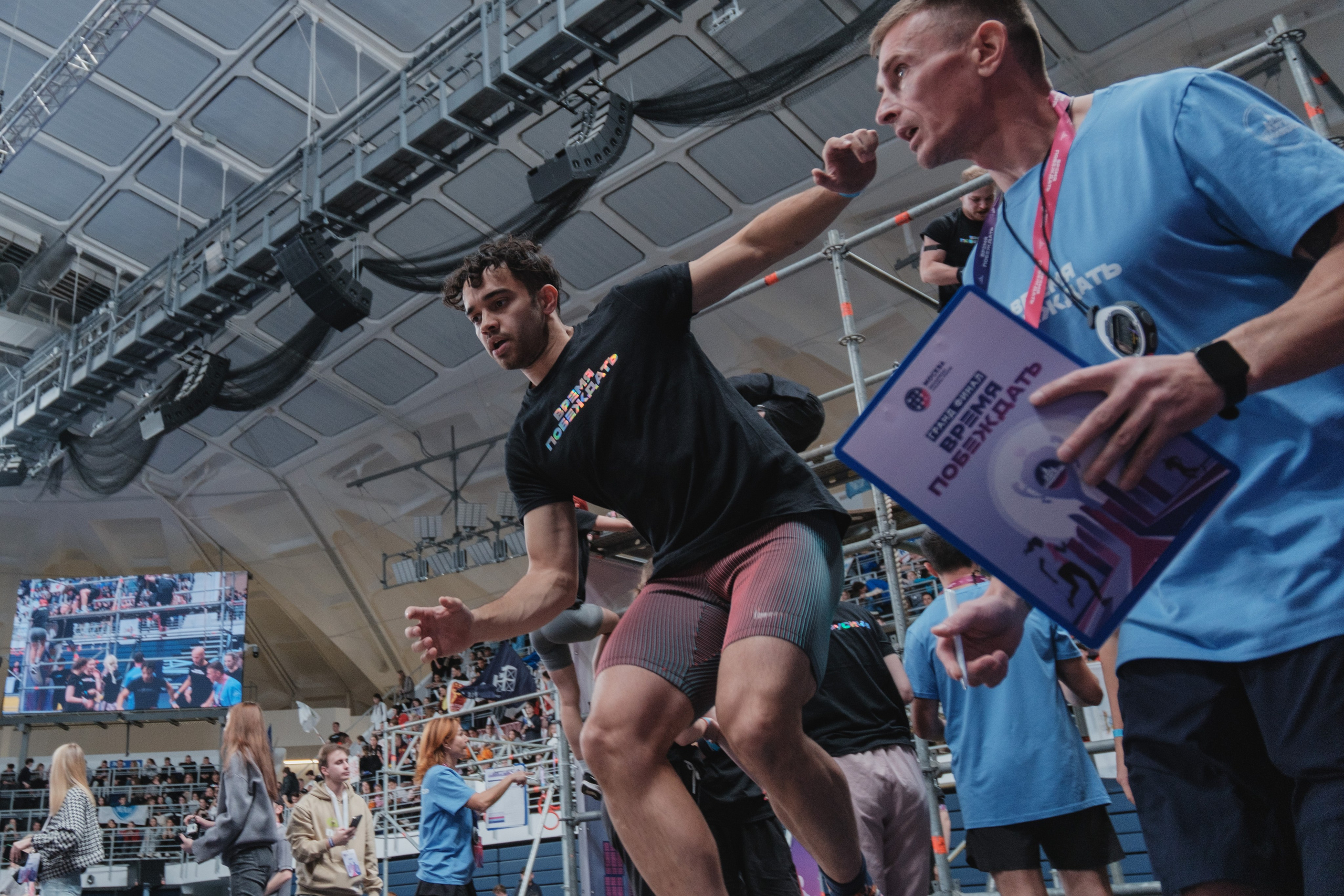 Репортаж Лига универов. Антон Киптиков фотограф