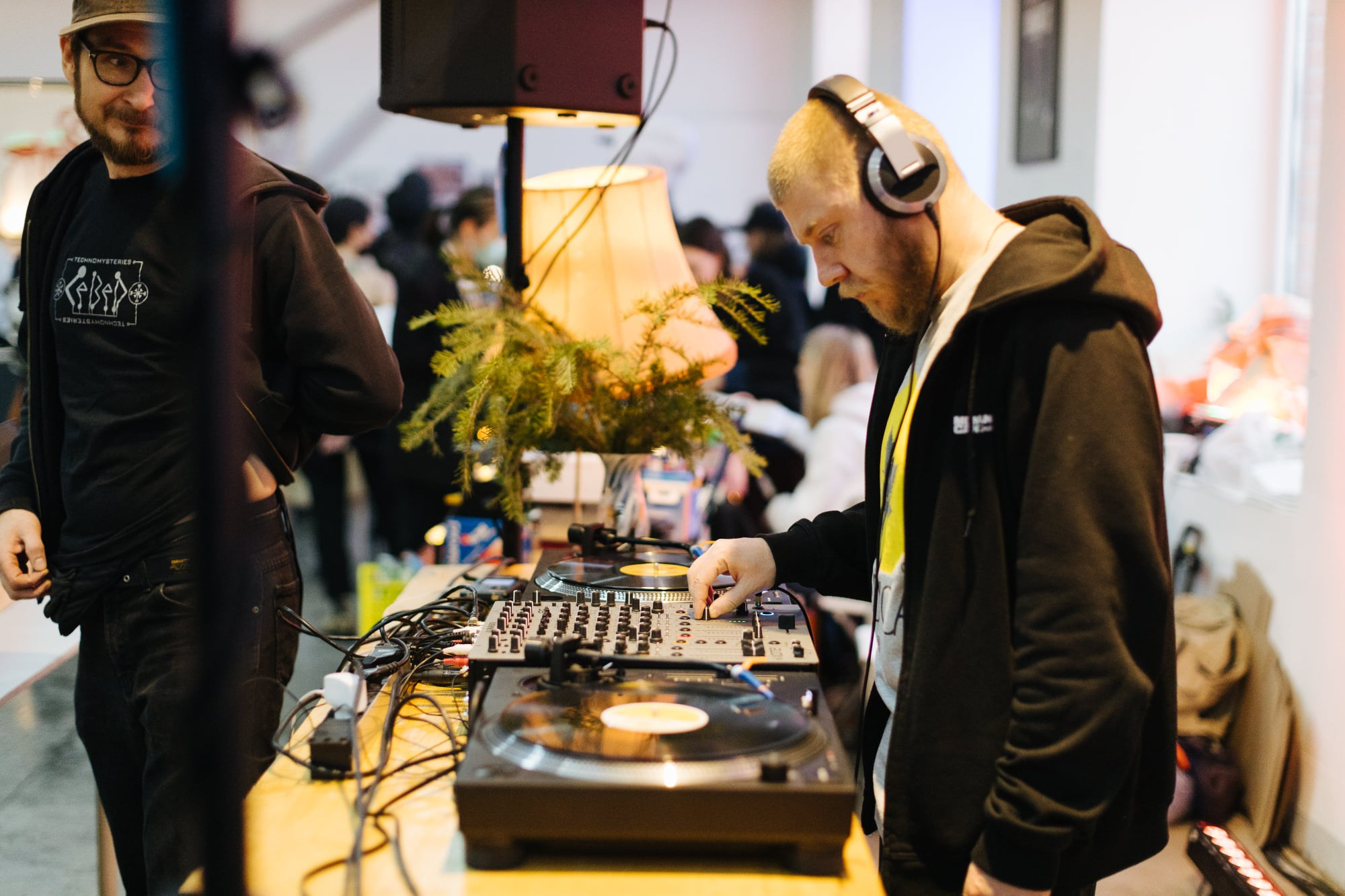 25–26 декабря 2021 на Трёхгорной мануфактуре. Фотоотчеты «Ламбада-маркета»