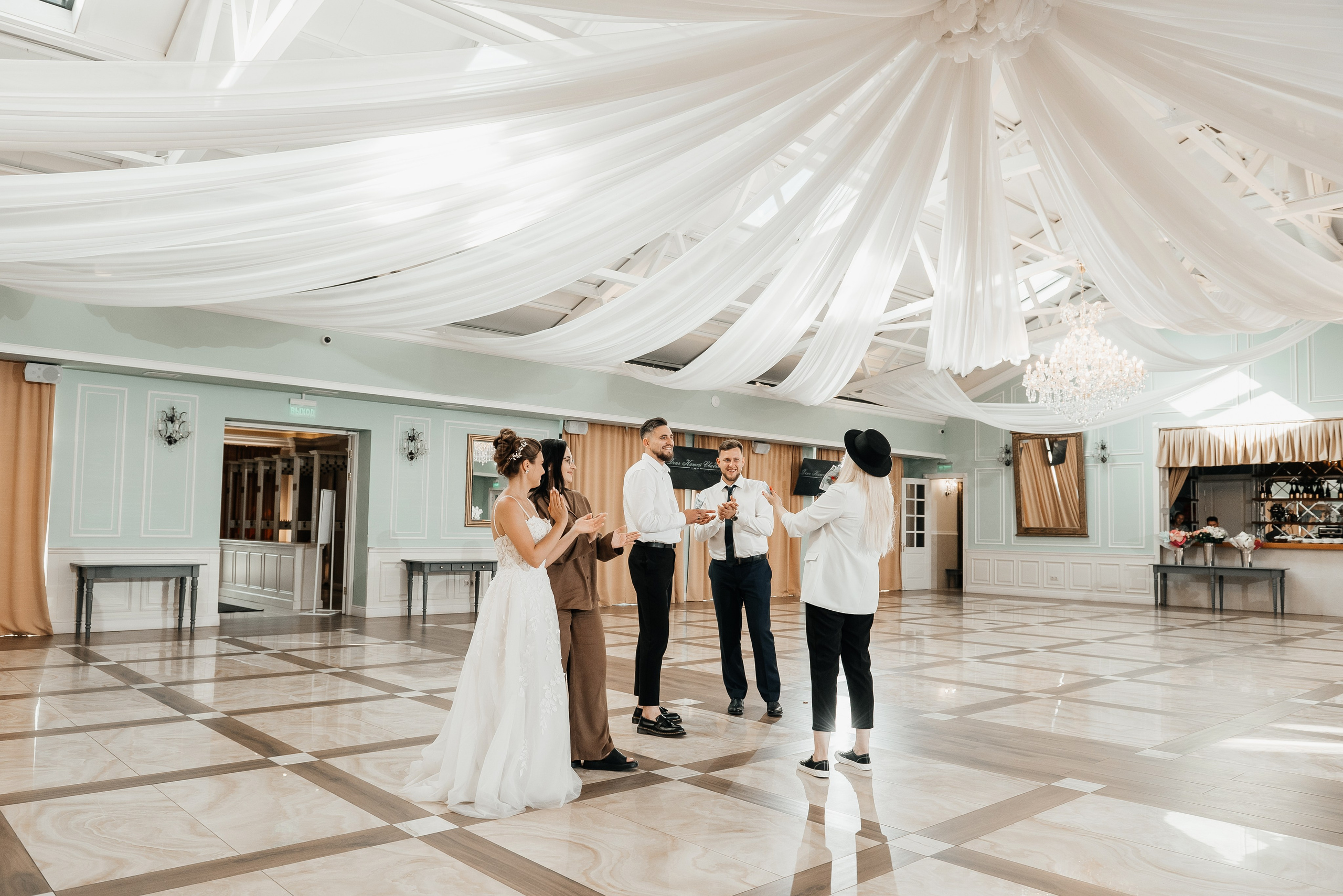 Свадебный фотограф в Екатеринбурге. Свадебная фотосъемка. Свадебный фотограф в Екатеринбурге