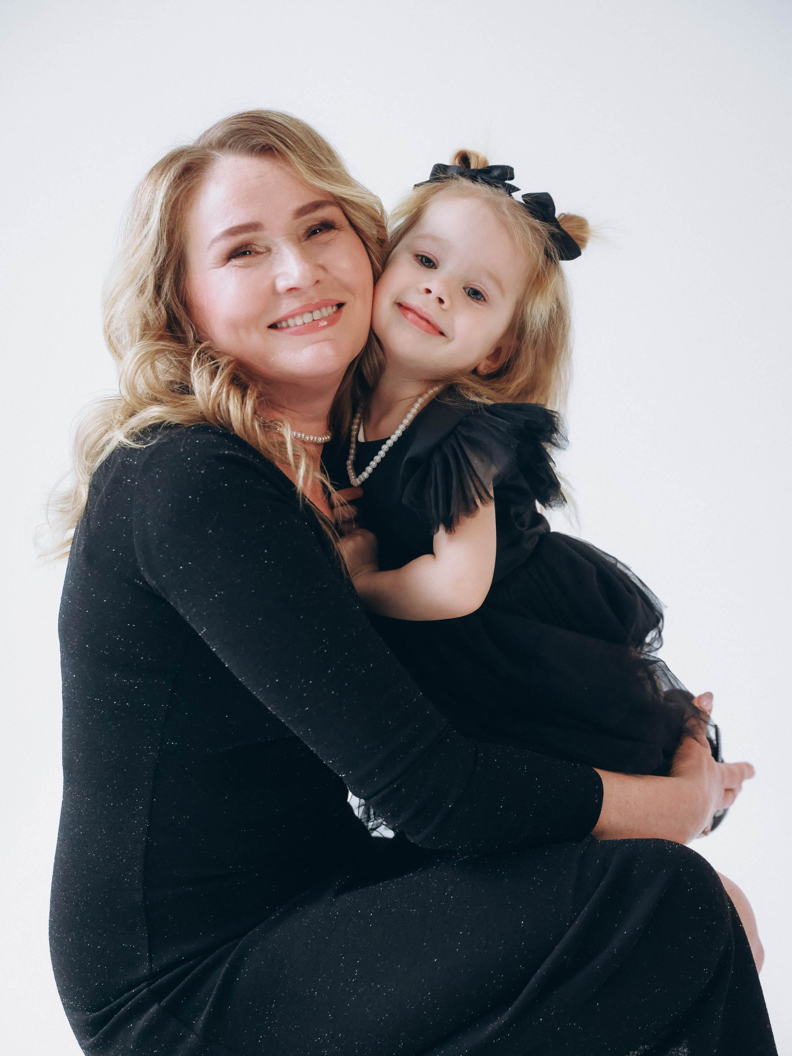 Семейная фотосессия in Black. Мультифотограф Динара Ахмедзянова