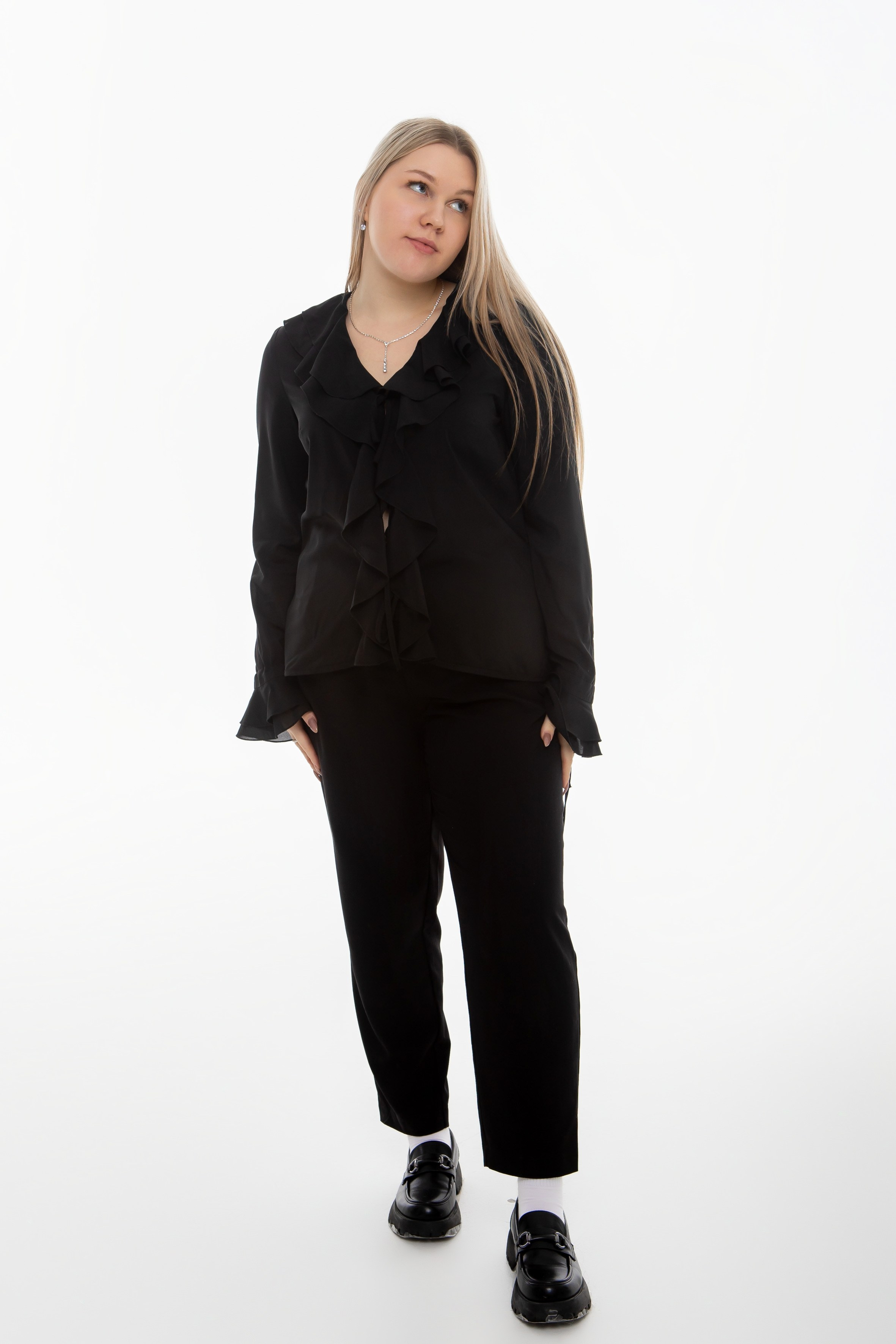 Студия Гимназия 12 11 А 2024 г. Свадебный и портретный Фотограф в Липецке Дмитрий Котюков