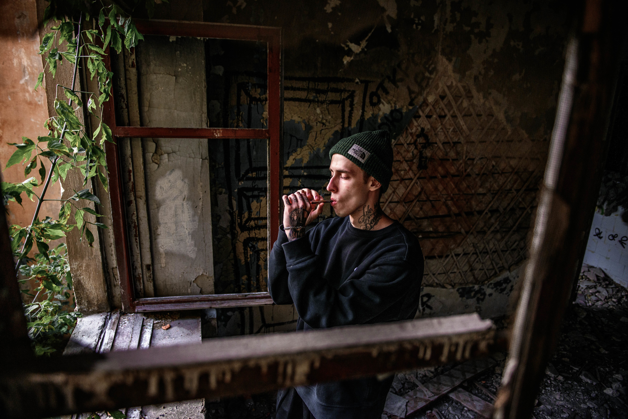 Заброшенная больница. Свадебный фотограф на Урале Виктор Соколов