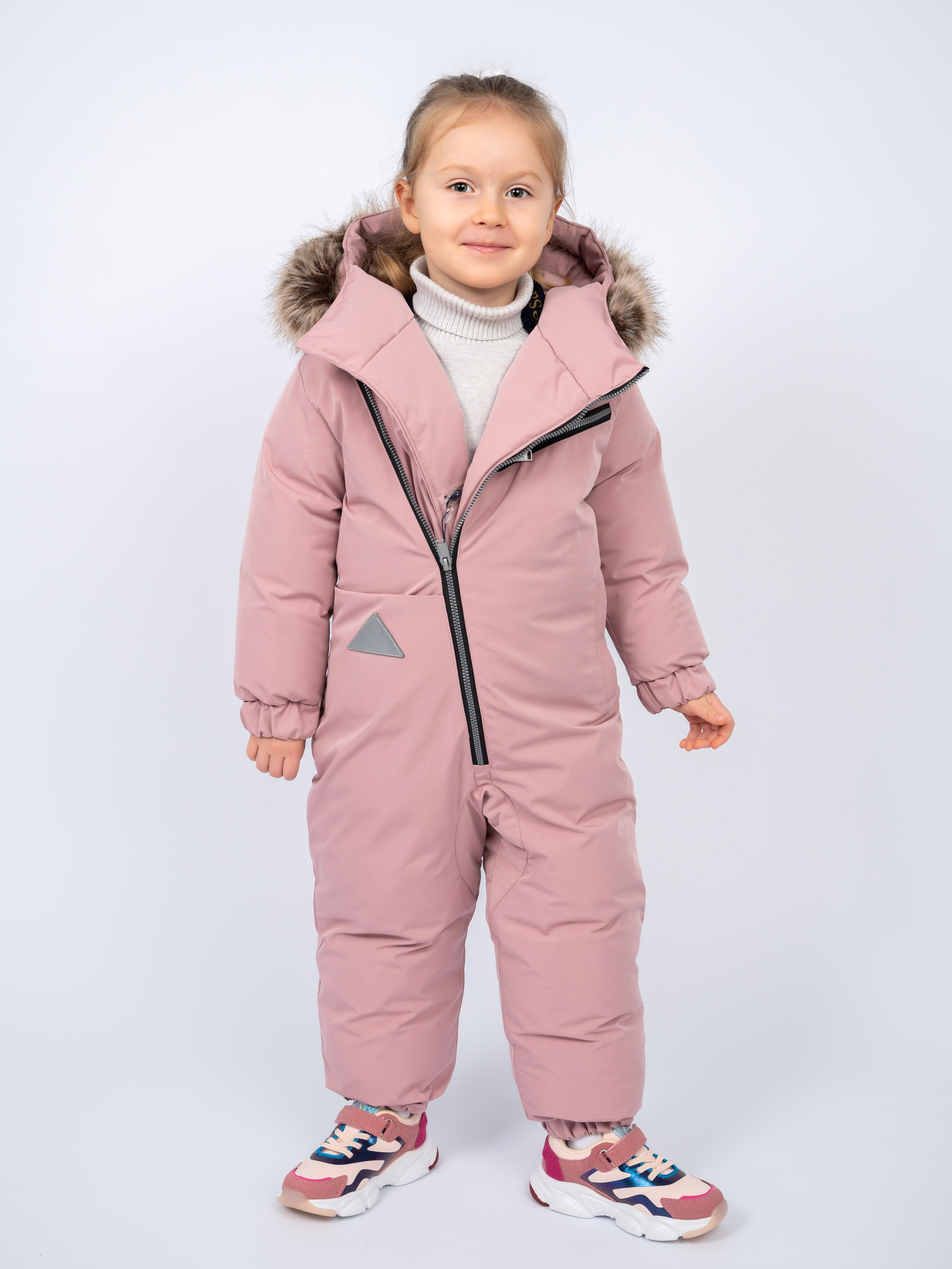 Каталог лук бук съёмка для каталога одежды, для маркетплейсов. Семейный и детский фотограф в детских садах и школах