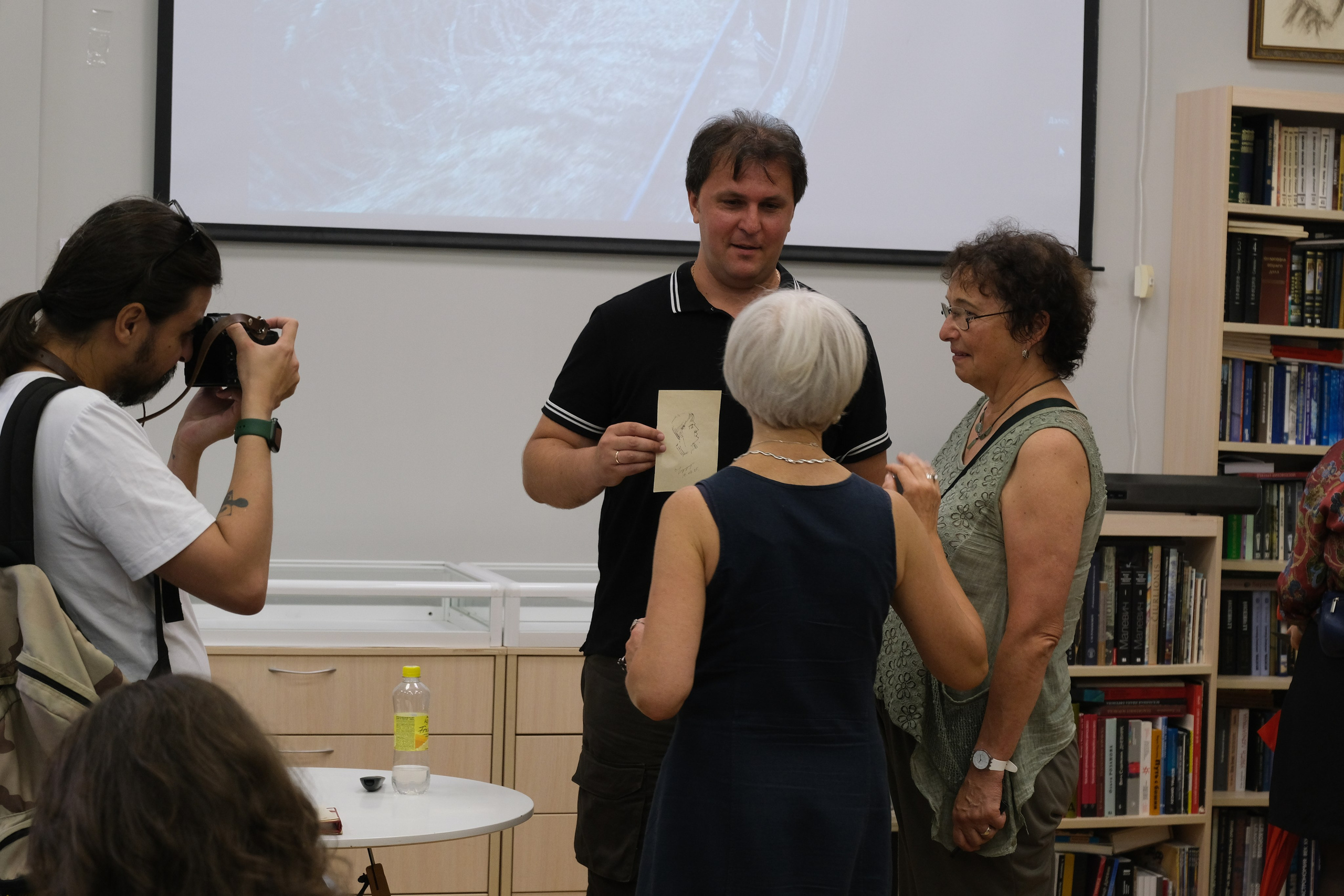 Синяя в Москве 05.07 — 20.08.25. Фотострелка