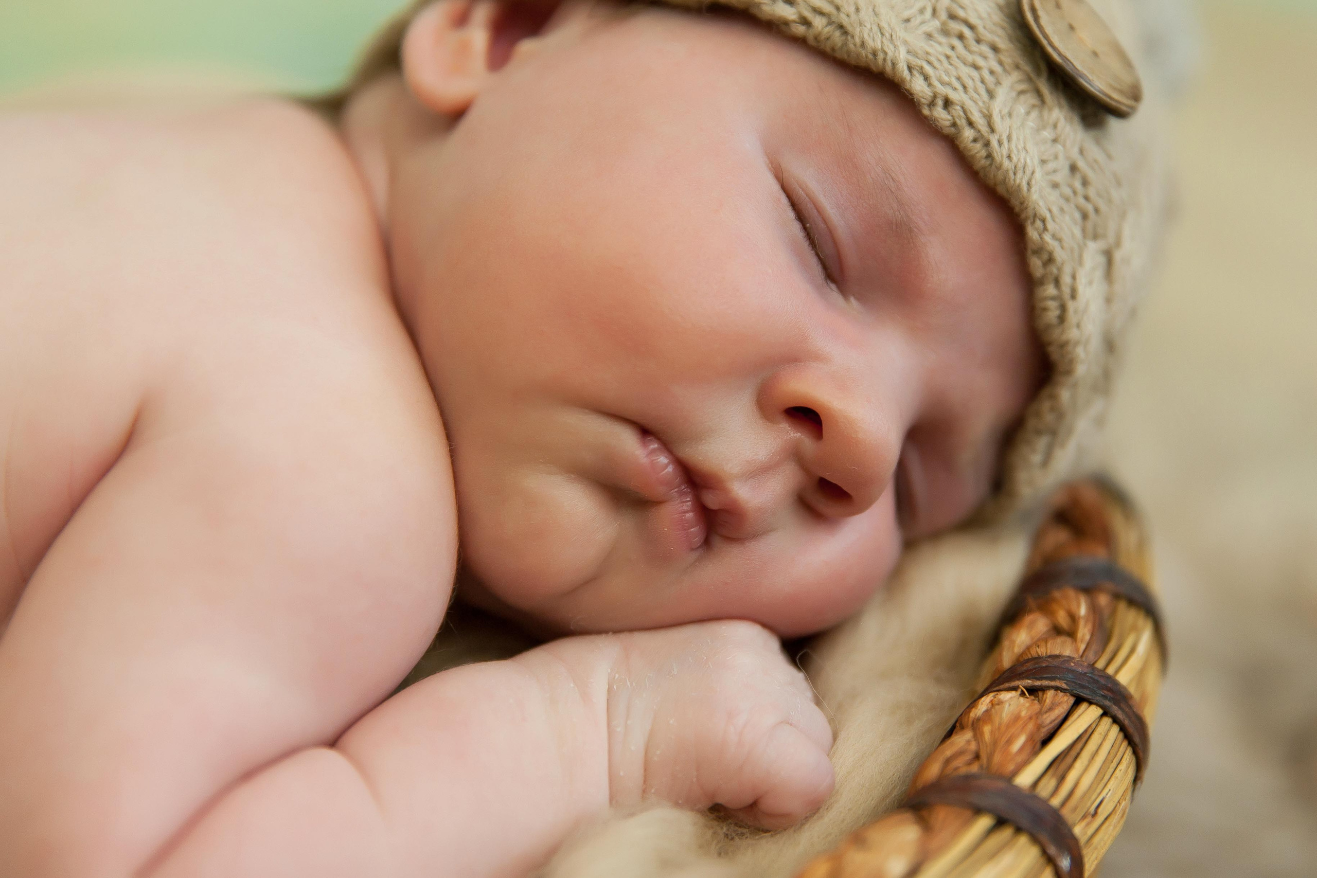 Новорожденные и младенцы. Фотостудия Алматы. Фотосъемка Алматы. Фотосессия Алматы. Фотокурсы. Обучение фотографии. Аренда студии