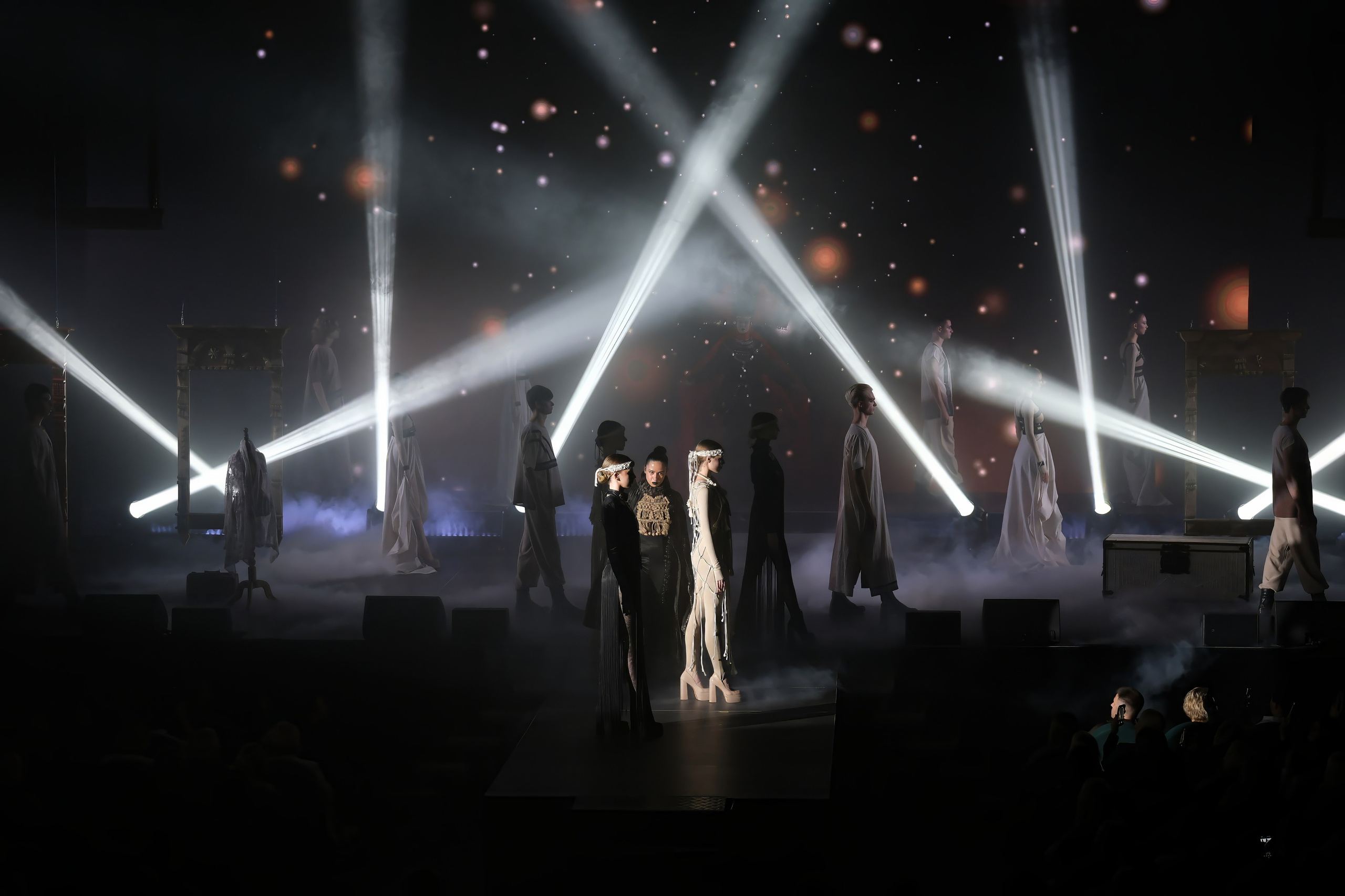 Подиумный спектакль «Стиль Надежды». Добро пожаловать в студию «Цифровой скульптор»  где искусство встречается с технологиями!