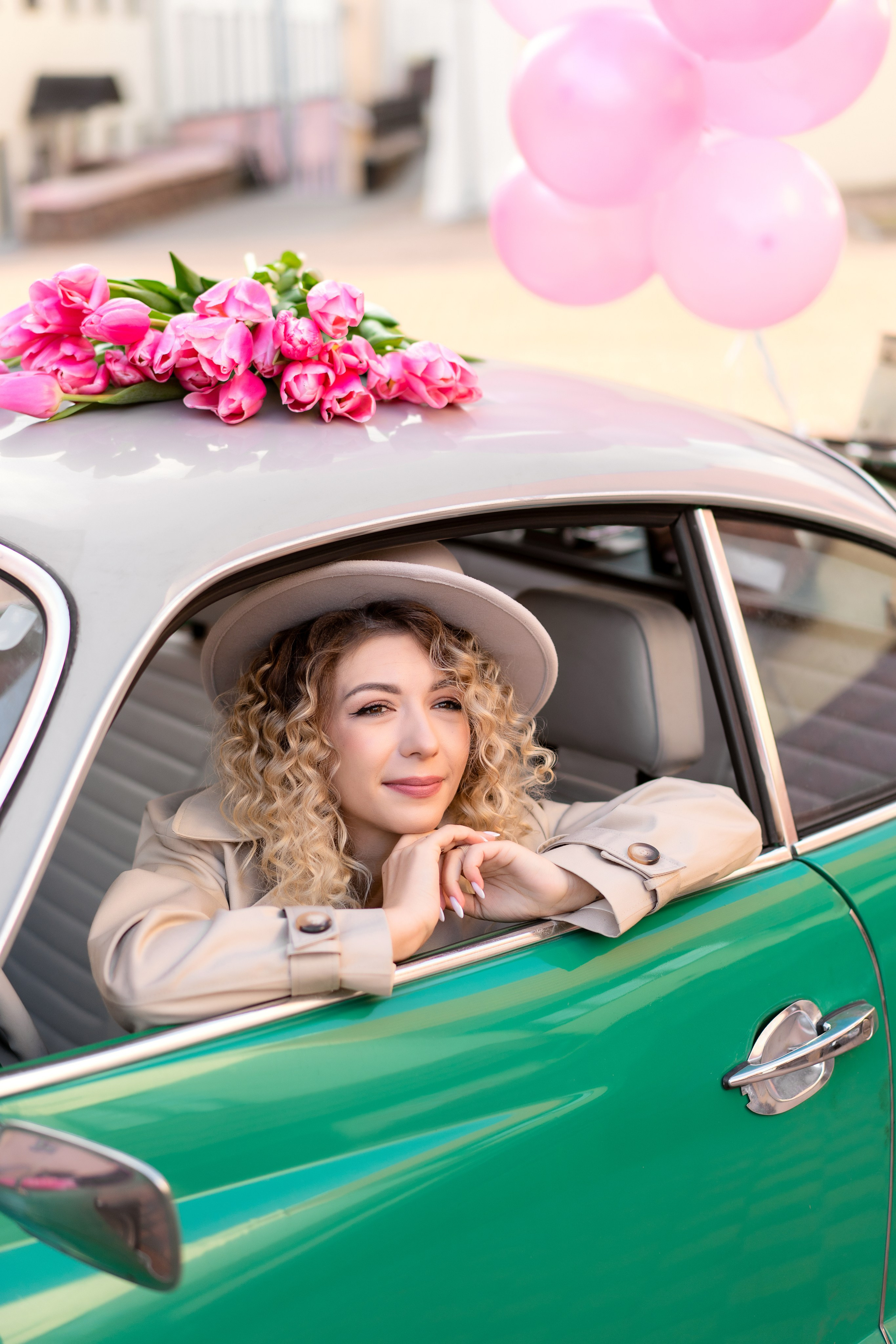 Машина с тюльпанами. Семейный и свадебный фотограф Минск, Беларусь Анна Орловская