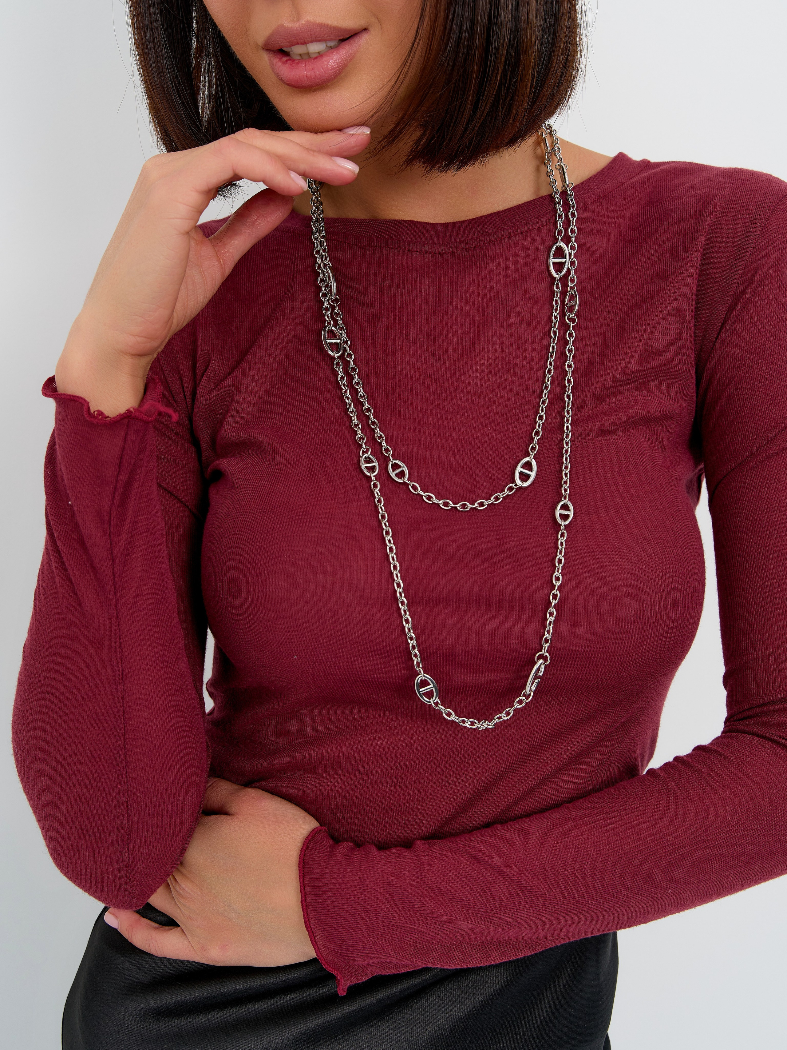 Украшение. Фотограф для маркетплейсов в Москве