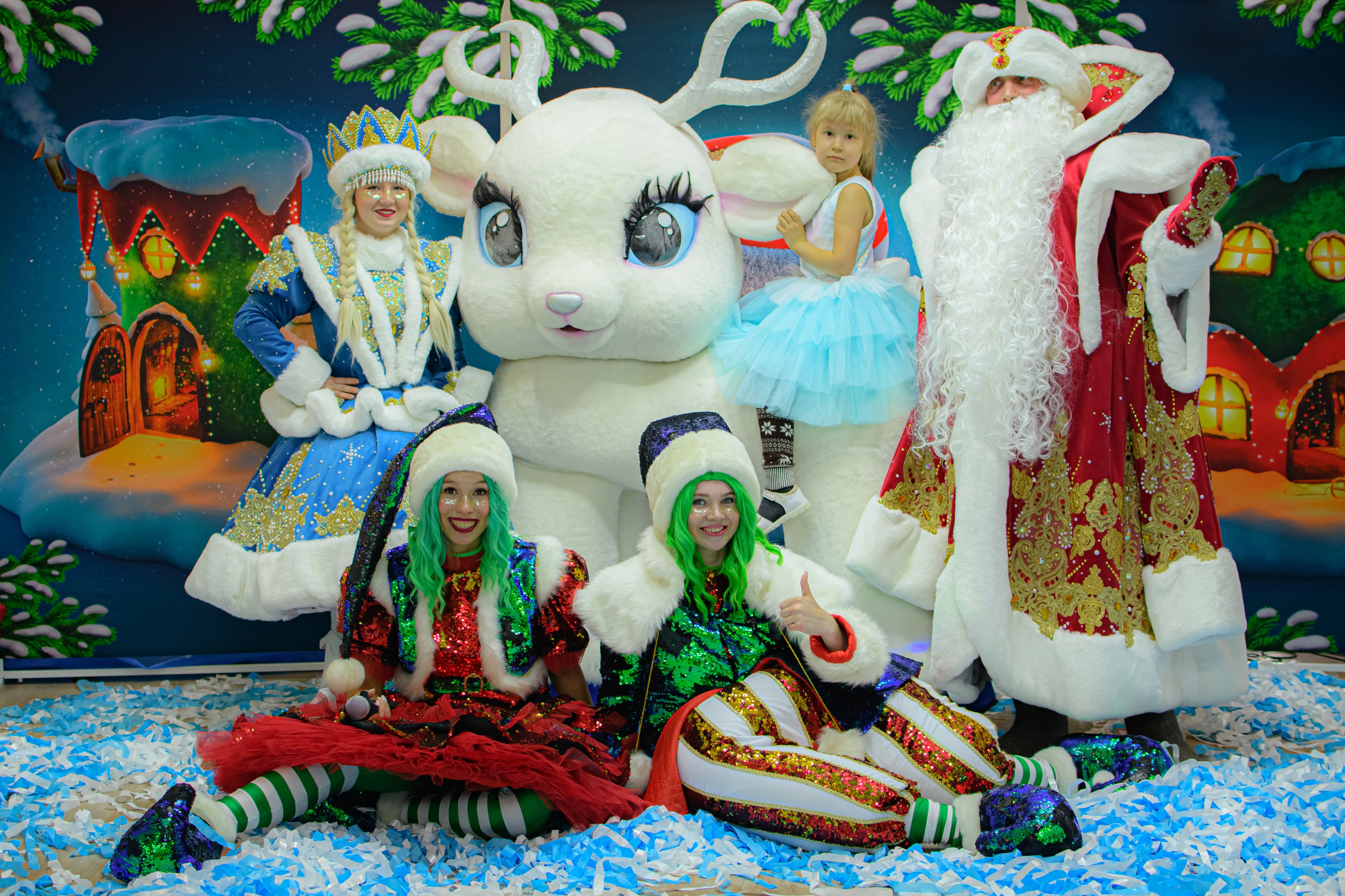 HAPPY NEW YEAR. Photokarish