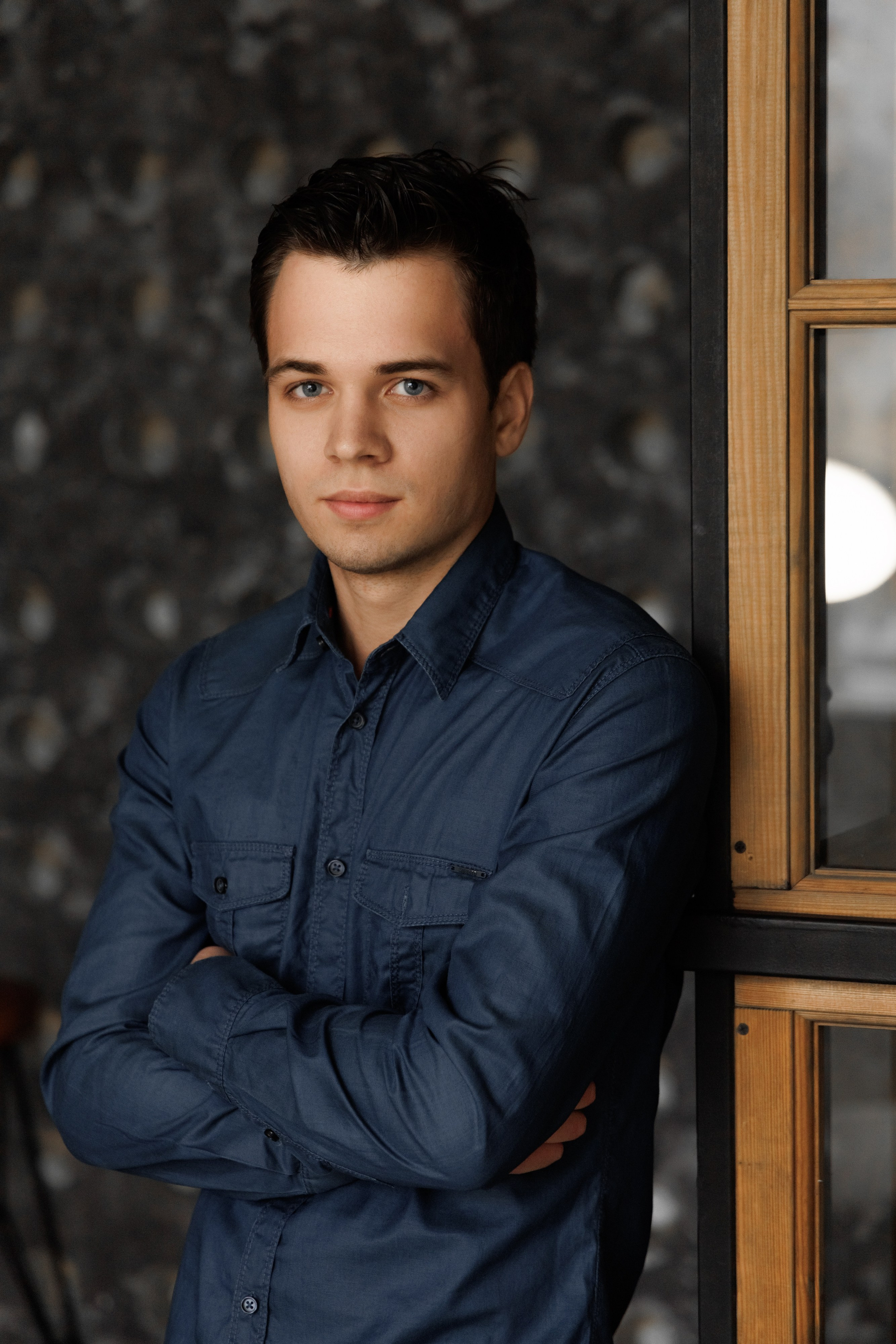 Фотосессия для Леонида. Женский и мужской фотограф в Нижнем Новгороде Наталья Латыпова. Портреты в низком ключе