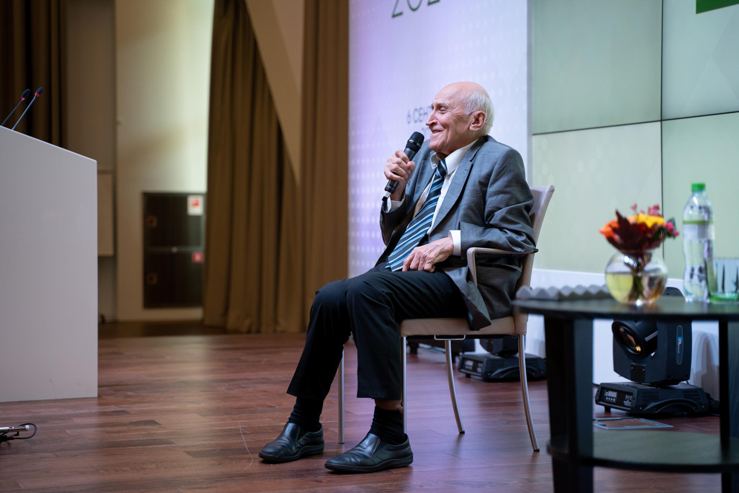 Business. Фотограф и видеограф в Москве Максим Демченко