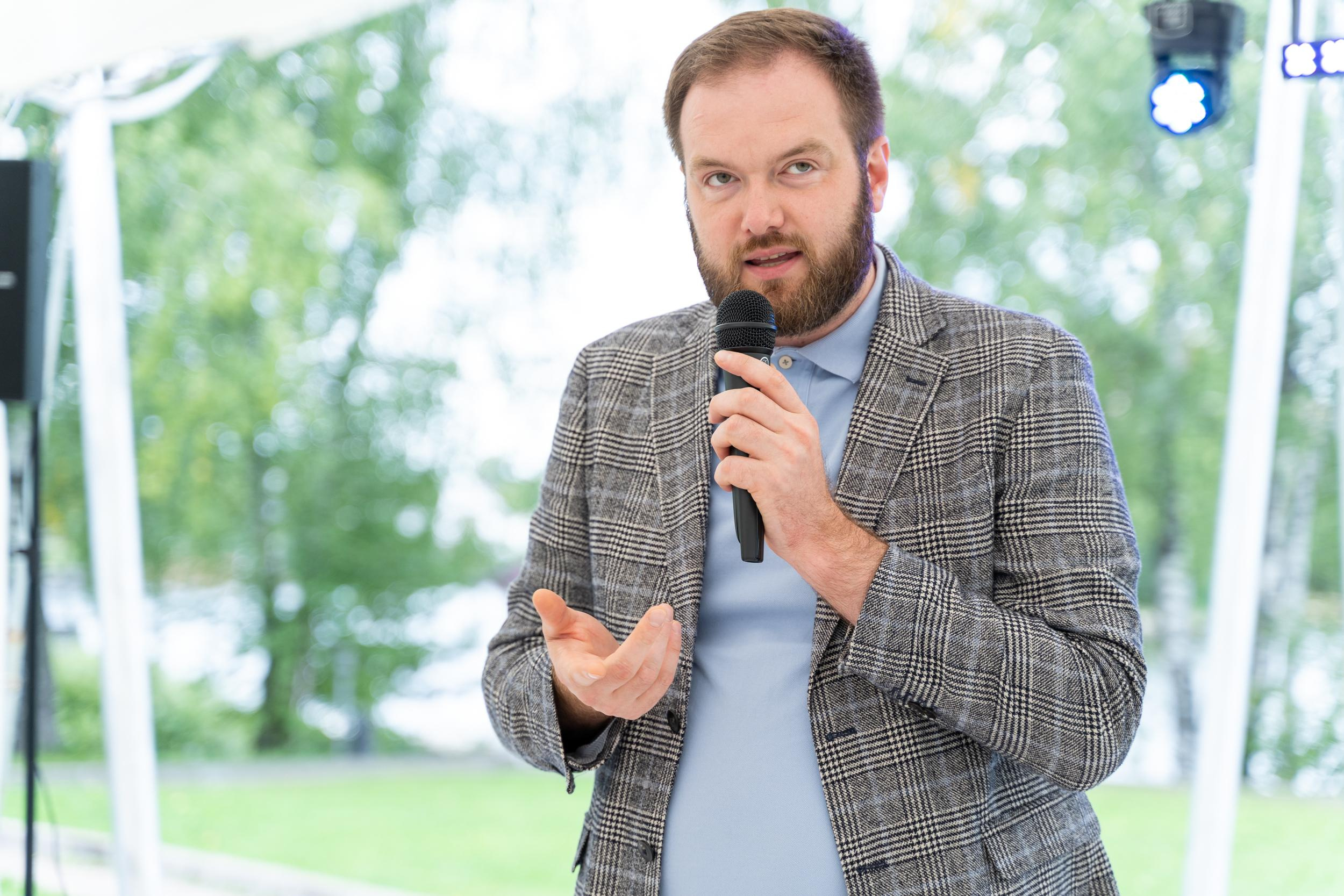 Business. Фотограф и видеограф в Москве Максим Демченко