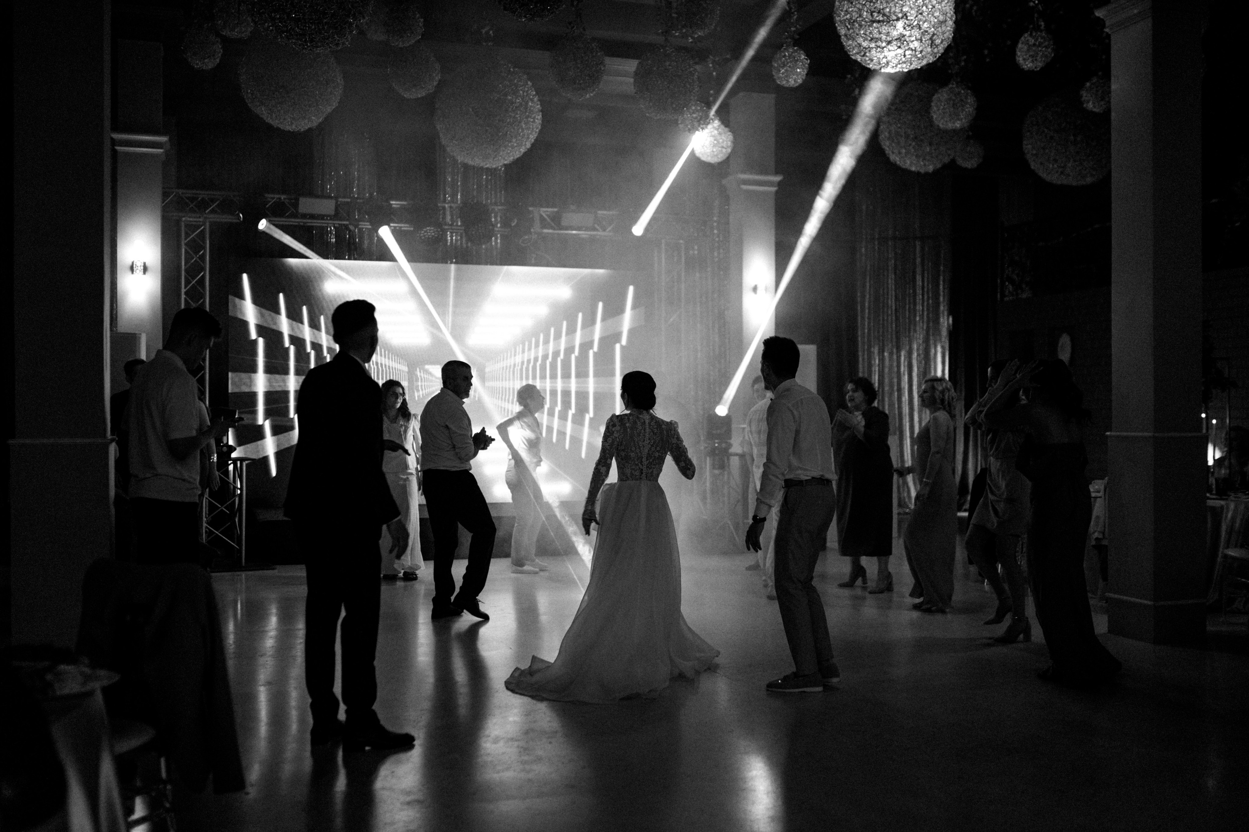 Банкет (Ксения & Никита). Свадебные фотографы в г. Сургут Маркова Наталья и Замахина Елена