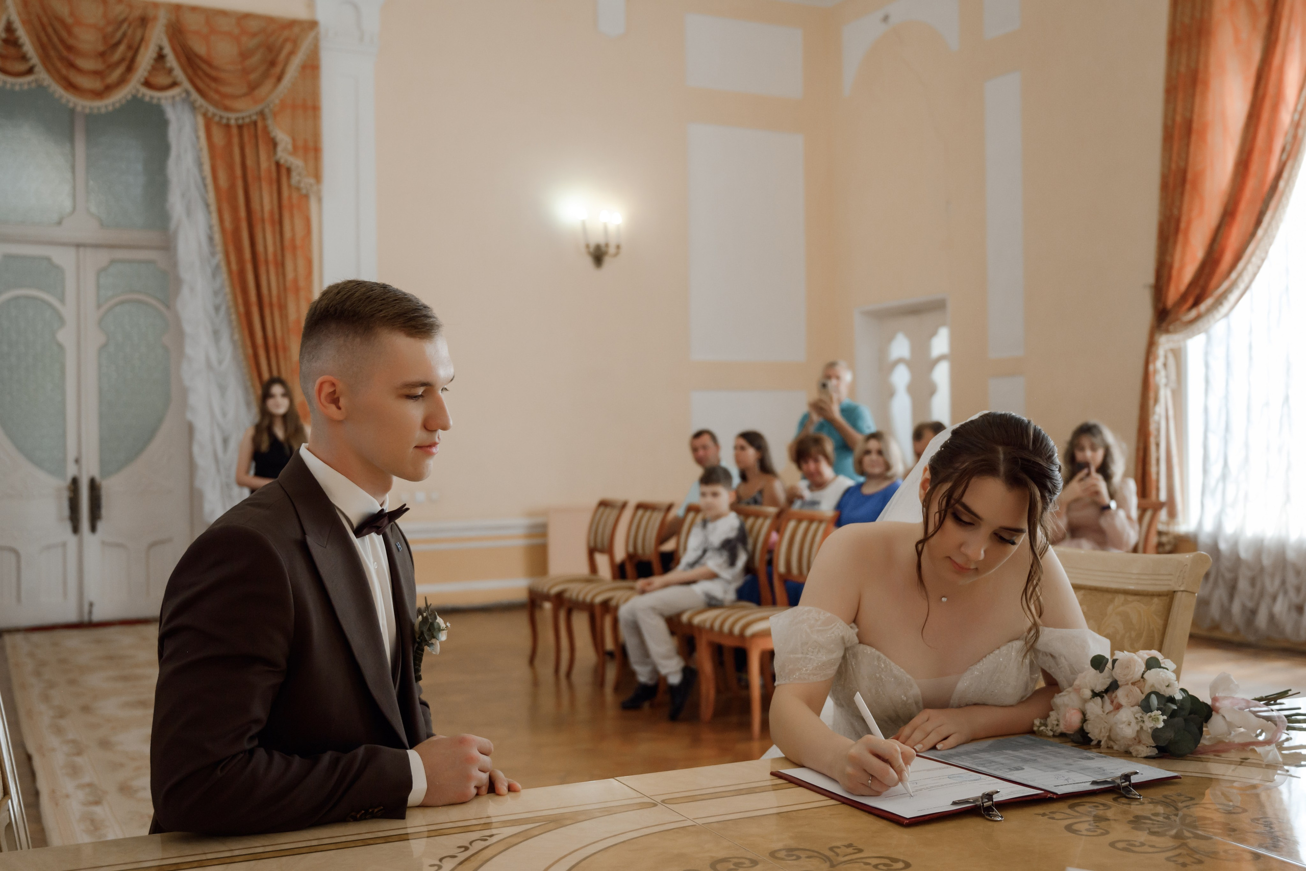 D &.A. Свадебный фотограф в г. Астрахань. Так же выезжаю в другие города