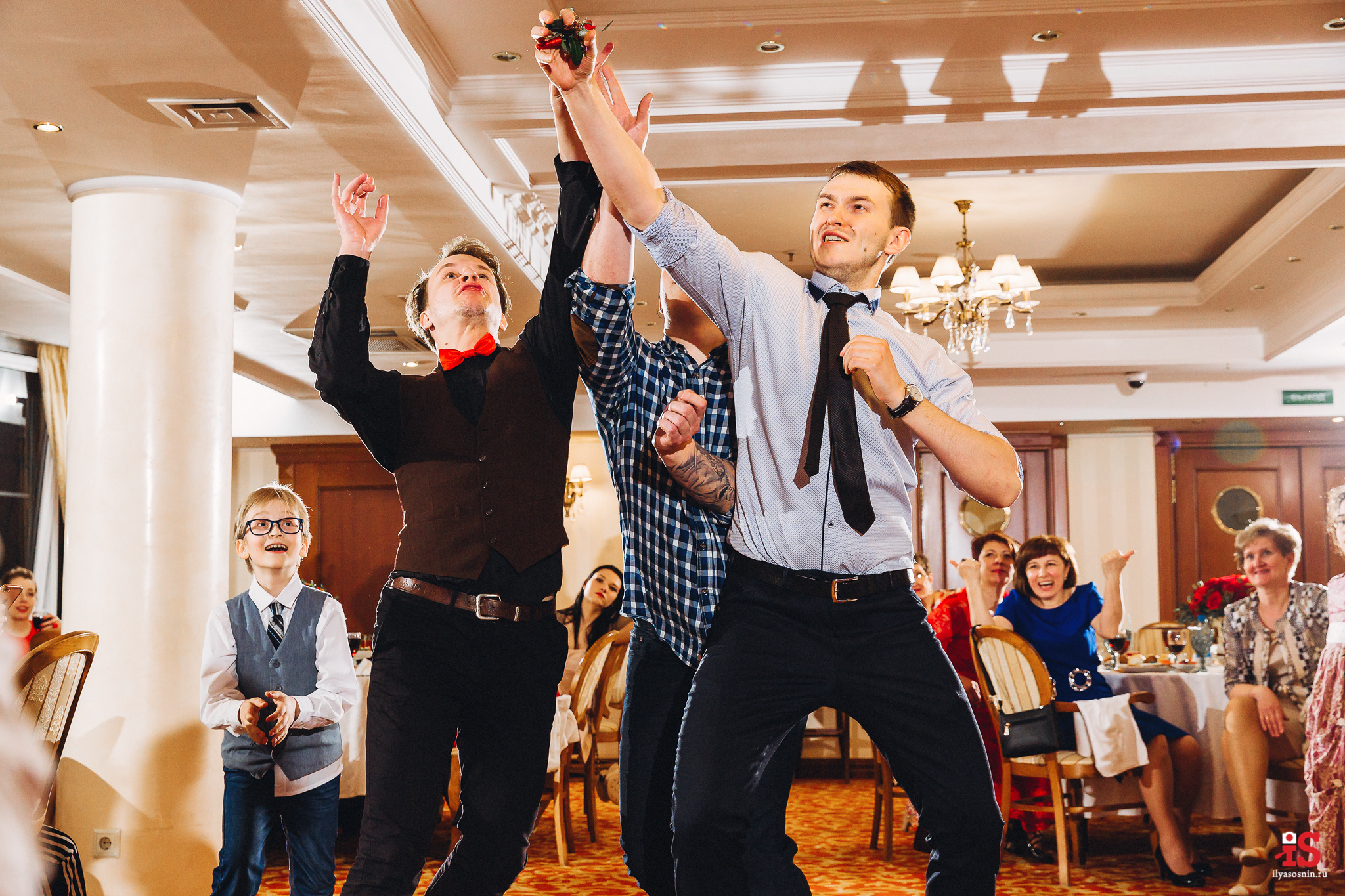 Фотограф на свадьбу Петрозаводск. Профессиональный фотограф Петрозаводск Илья Соснин