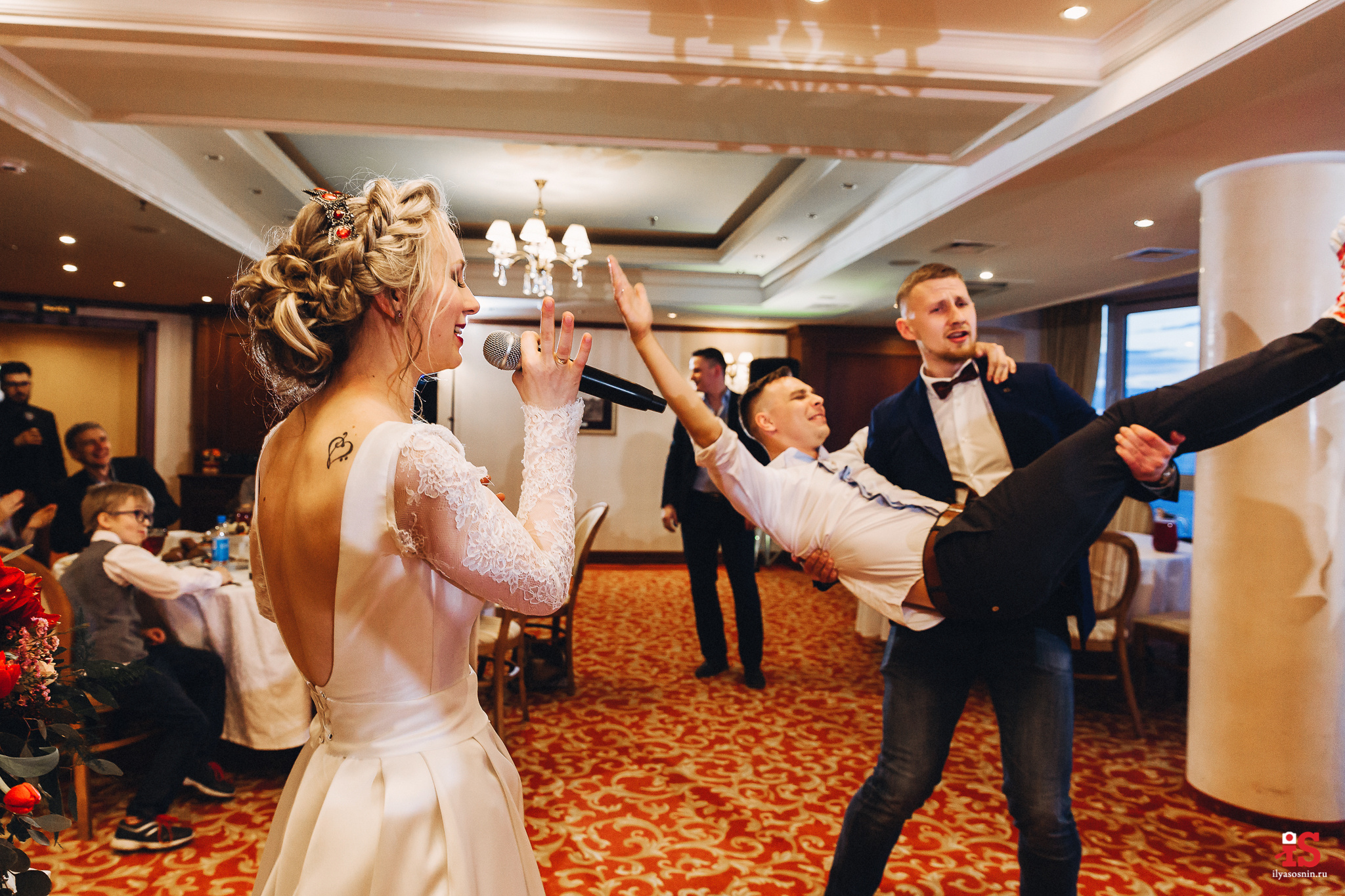 Фотограф на свадьбу Петрозаводск. Профессиональный фотограф Петрозаводск Илья Соснин