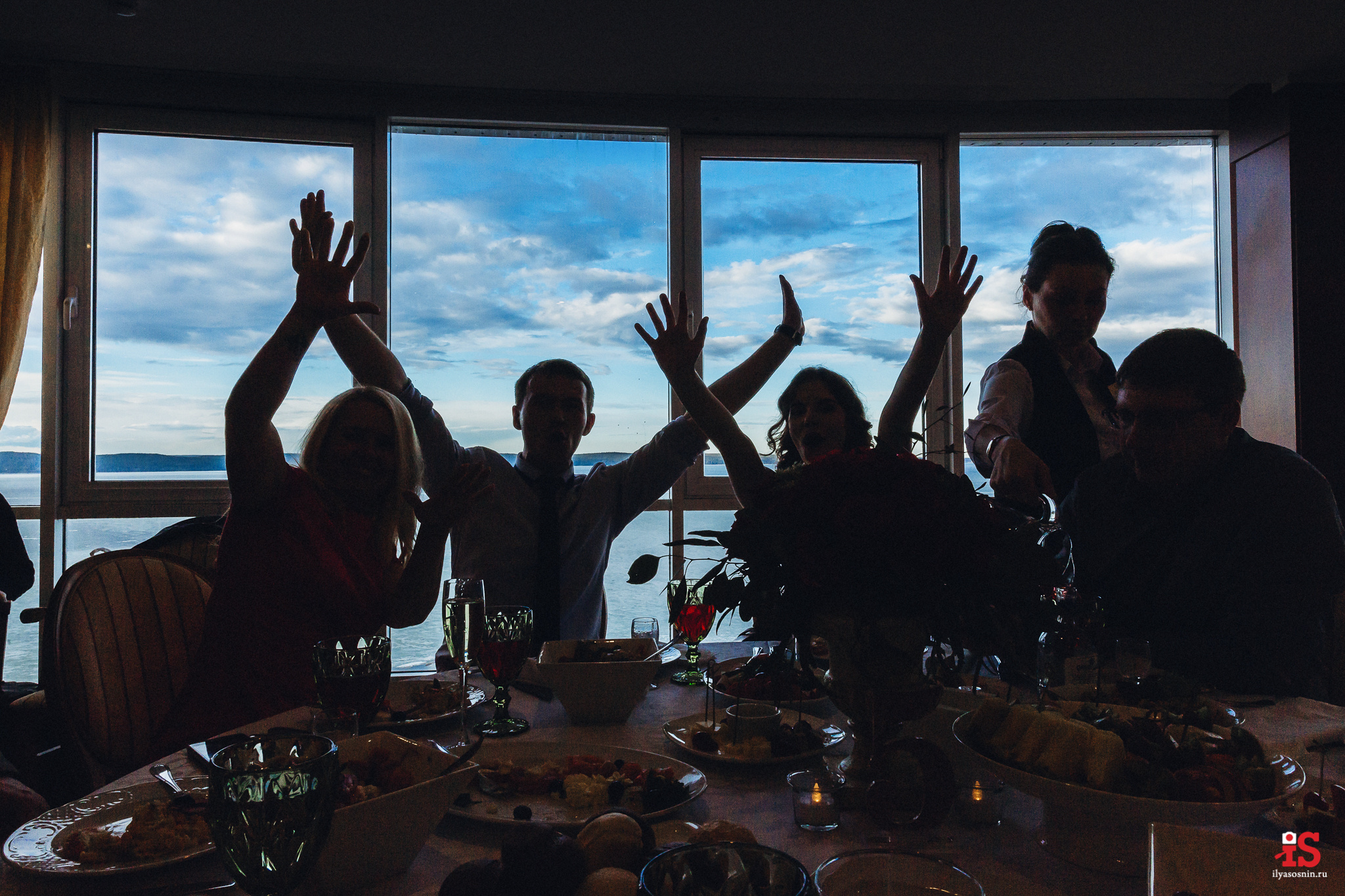 Фотограф на свадьбу Петрозаводск. Профессиональный фотограф Петрозаводск Илья Соснин