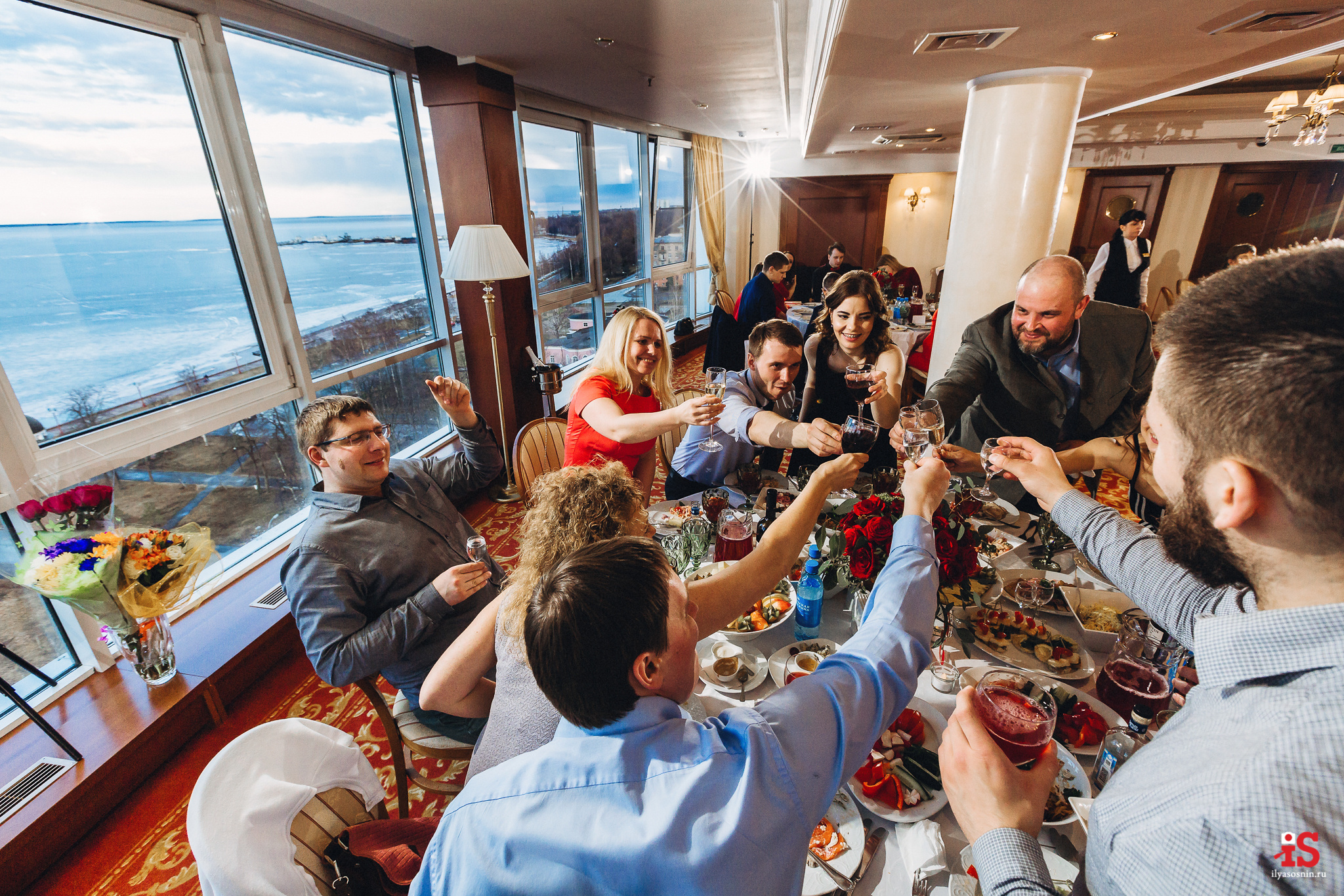 Фотограф на свадьбу Петрозаводск. Профессиональный фотограф Петрозаводск Илья Соснин