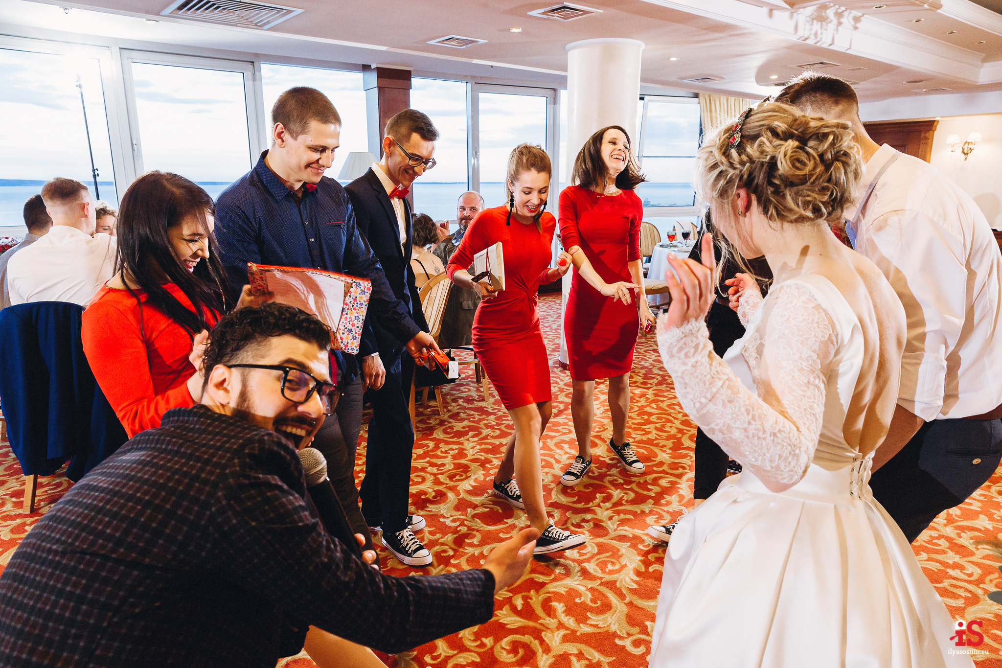 Фотограф на свадьбу Петрозаводск. Профессиональный фотограф Петрозаводск Илья Соснин