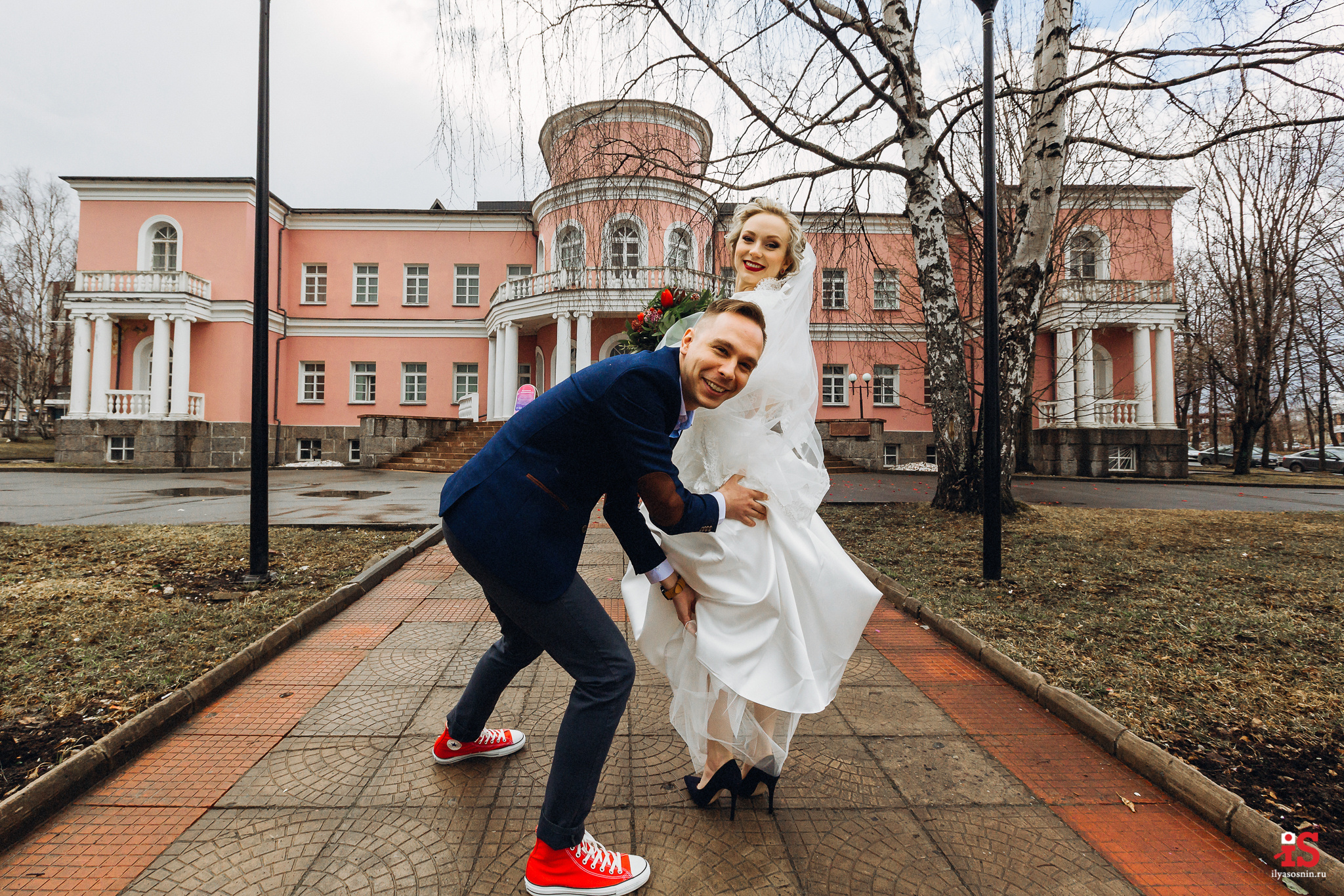 Фотограф на свадьбу Петрозаводск. Профессиональный фотограф Петрозаводск Илья Соснин