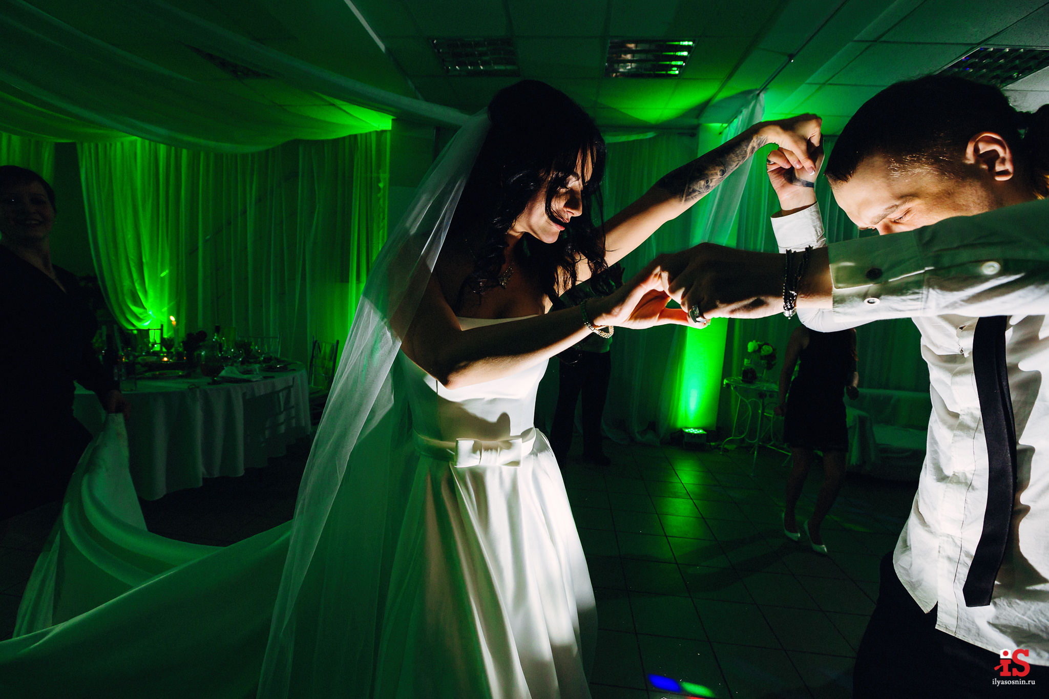 Лучшие свадебные фотографы Птз. Профессиональный фотограф Петрозаводск Илья Соснин