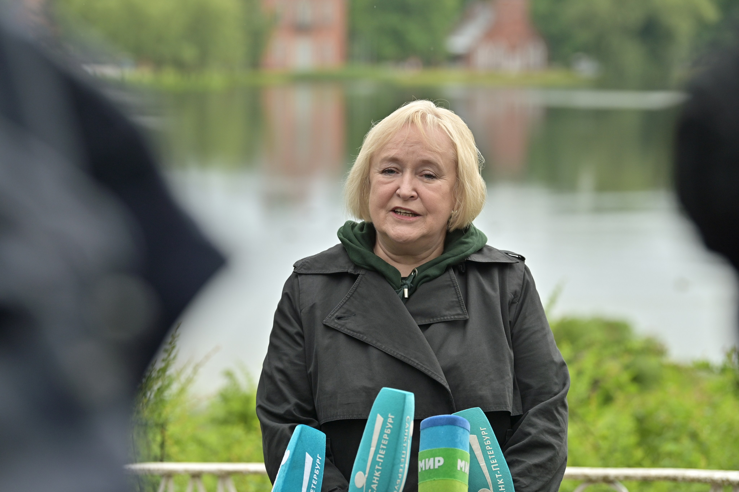 ART | FASHION | PODIUMS |SHOW