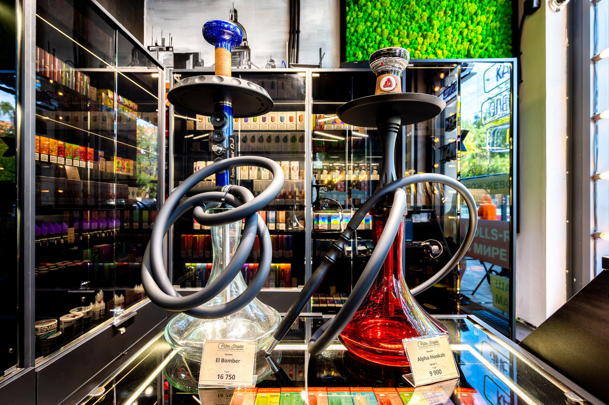 Piter Smoke. Интерьерный фотограф. Фото- видеосъемка недвижимости Санкт-Петербург