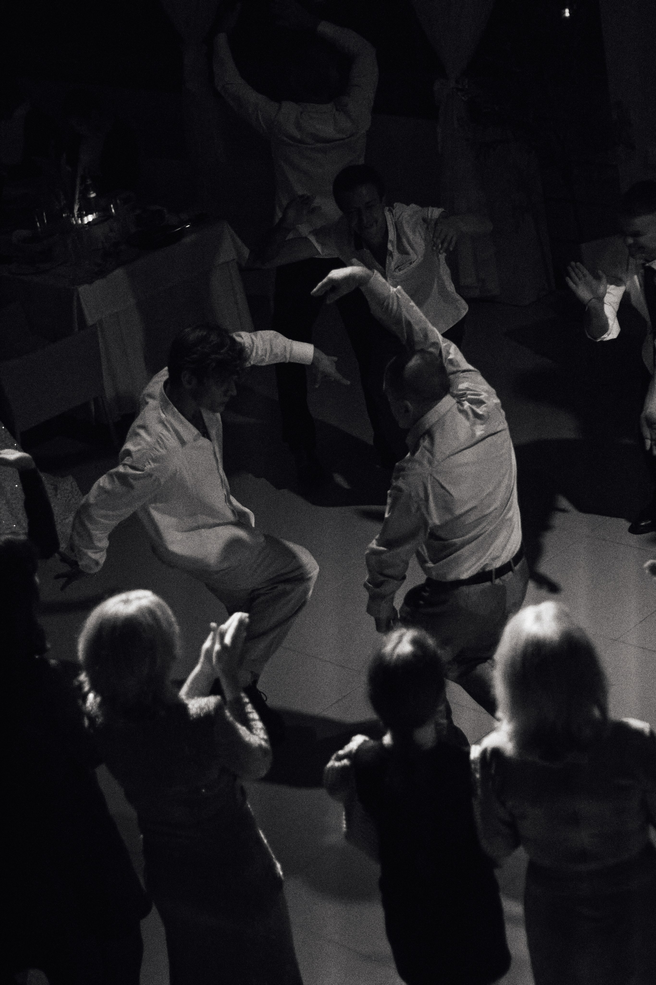 Свадебные фотографии в Крыму — лучшие моменты счастья | Роман Скрипкин. Живые фото в Крыму | Фотограф Роман Скрипкин | Искренние фотографии без поз и суеты