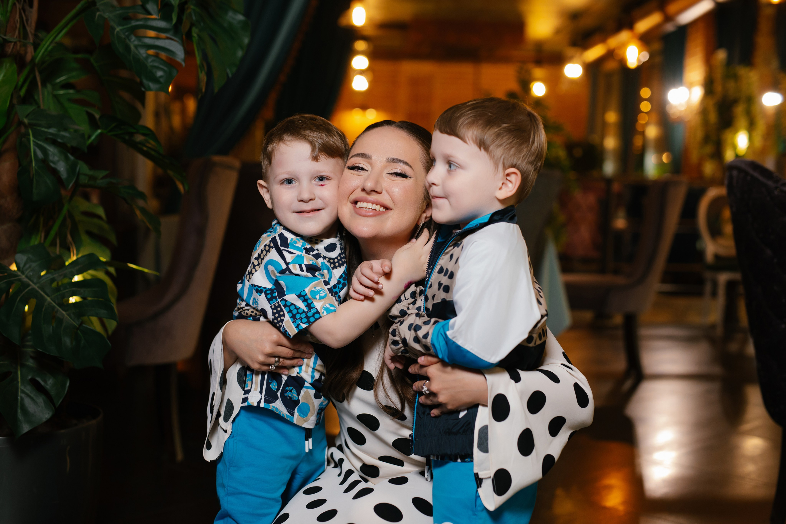 День рождения Роксаны, ресторан Лев Голицын