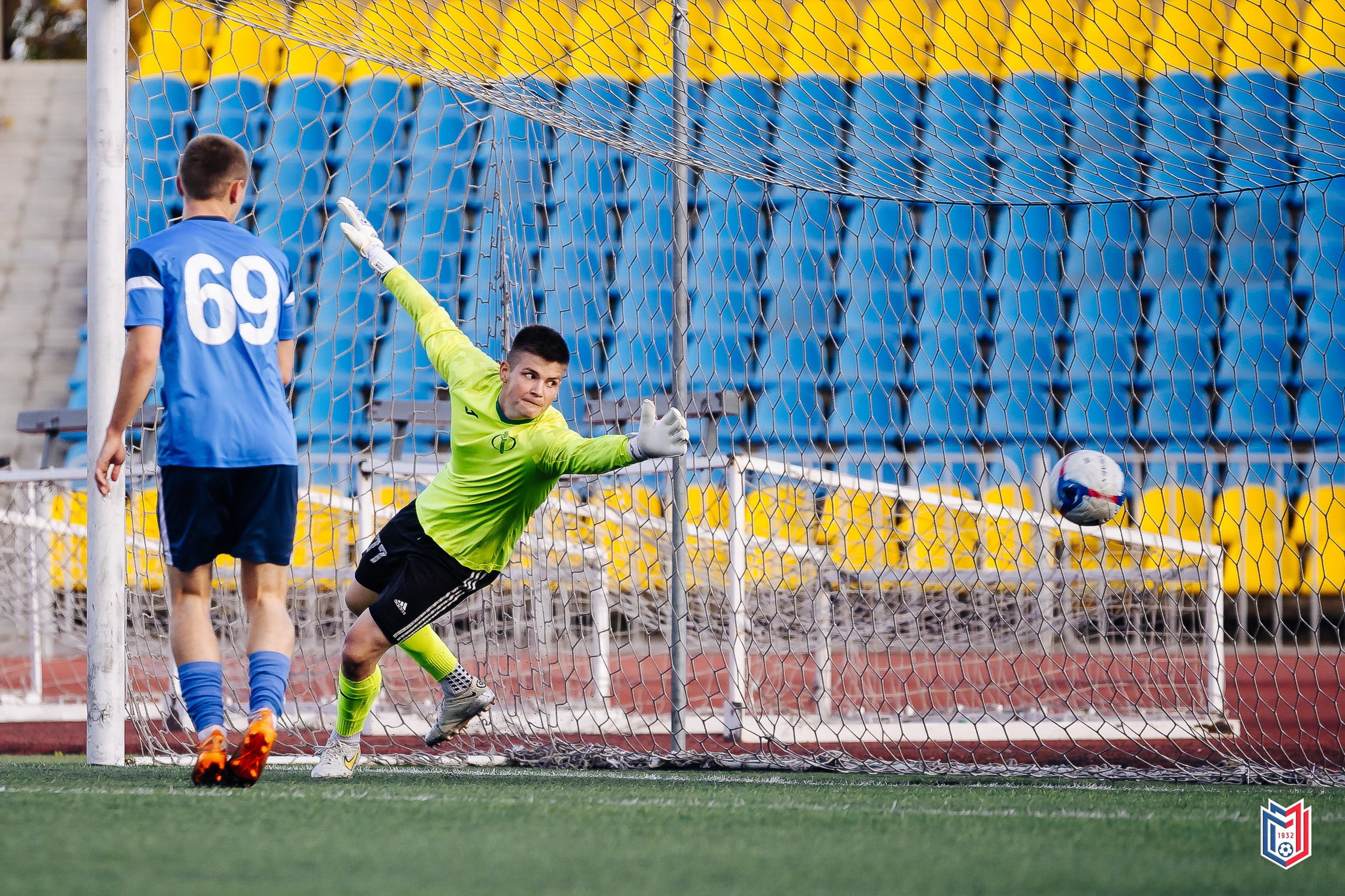 ФК «Металлург-Магнитогорск» — «СибГУФК Иртыш-2» // 21.09.24. Денис Прохоров Фотограф в г. Магнитогорск