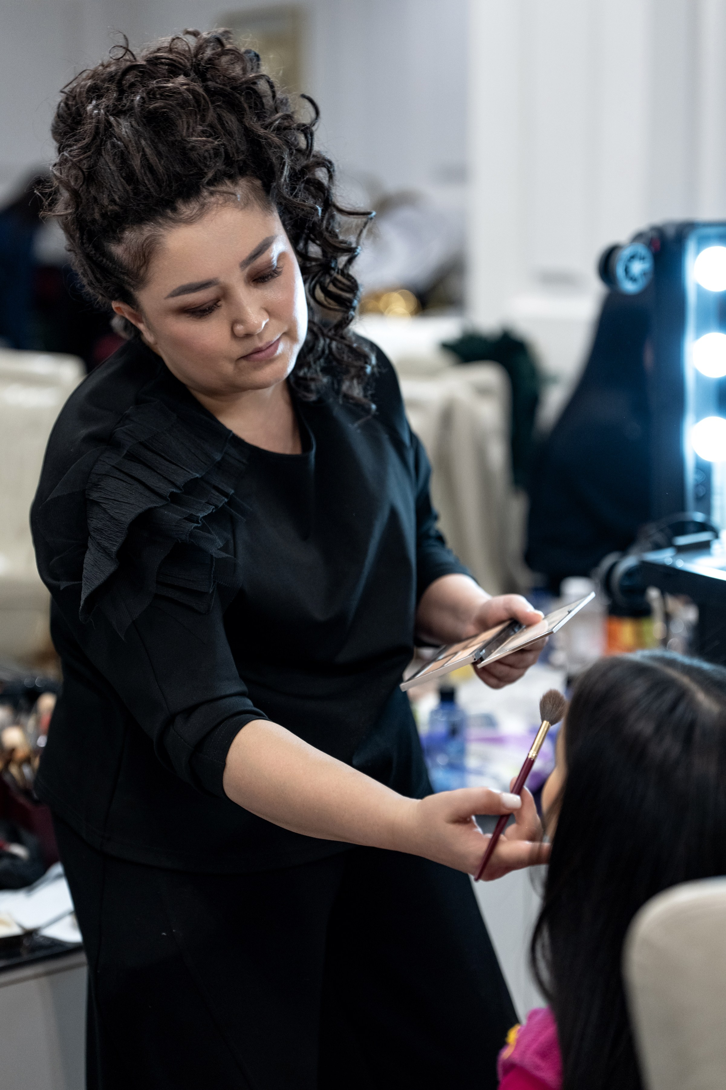 Backstage. Сайт Алматинского НЮ АРТ, будуар и фэшн фотографа Дениса Карпенко