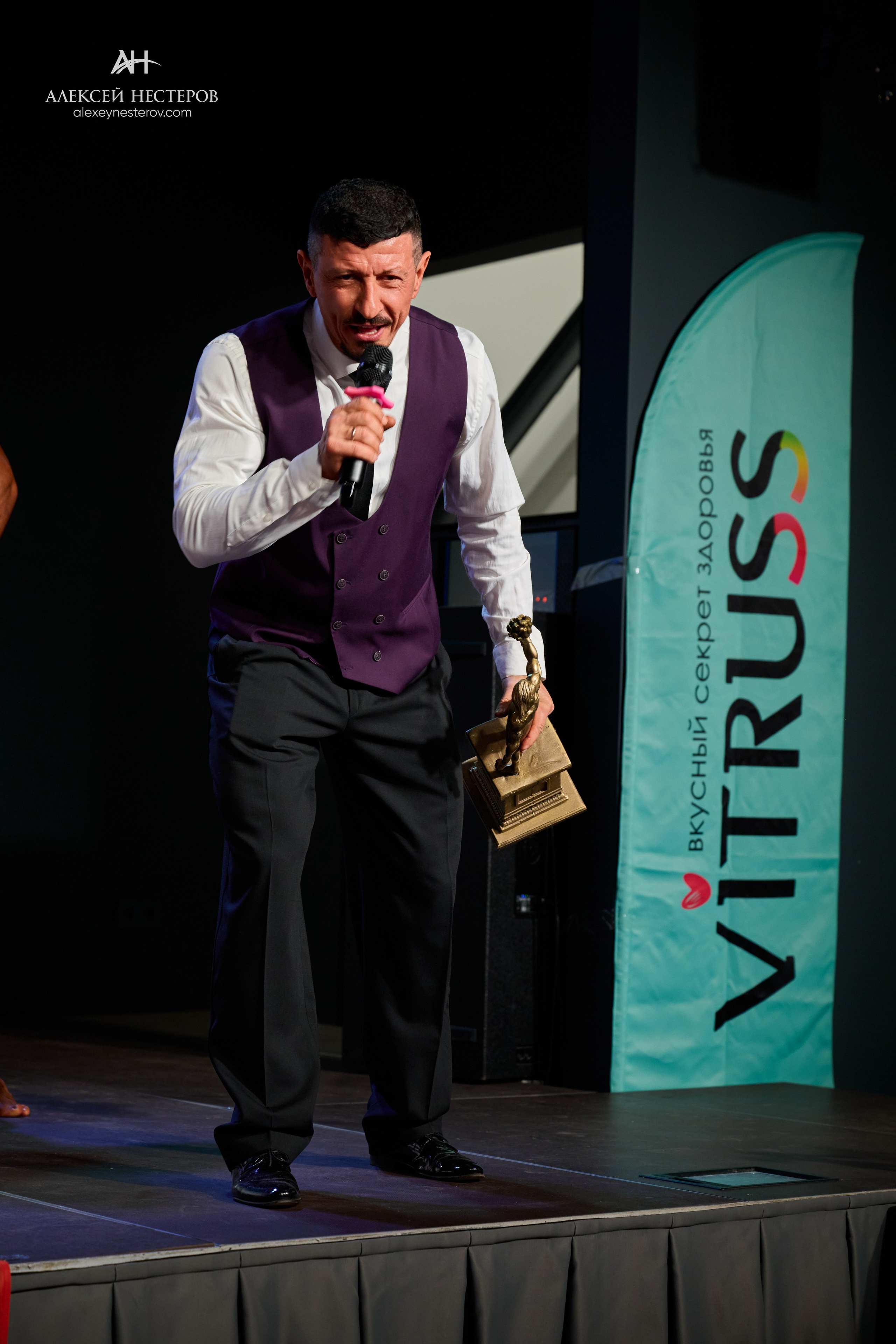 Фото с турнира «Прометей 2, WFF-WBBF Russia» 26 октября 2025. Спортивный фитнес фотограф Алексей Нестеров