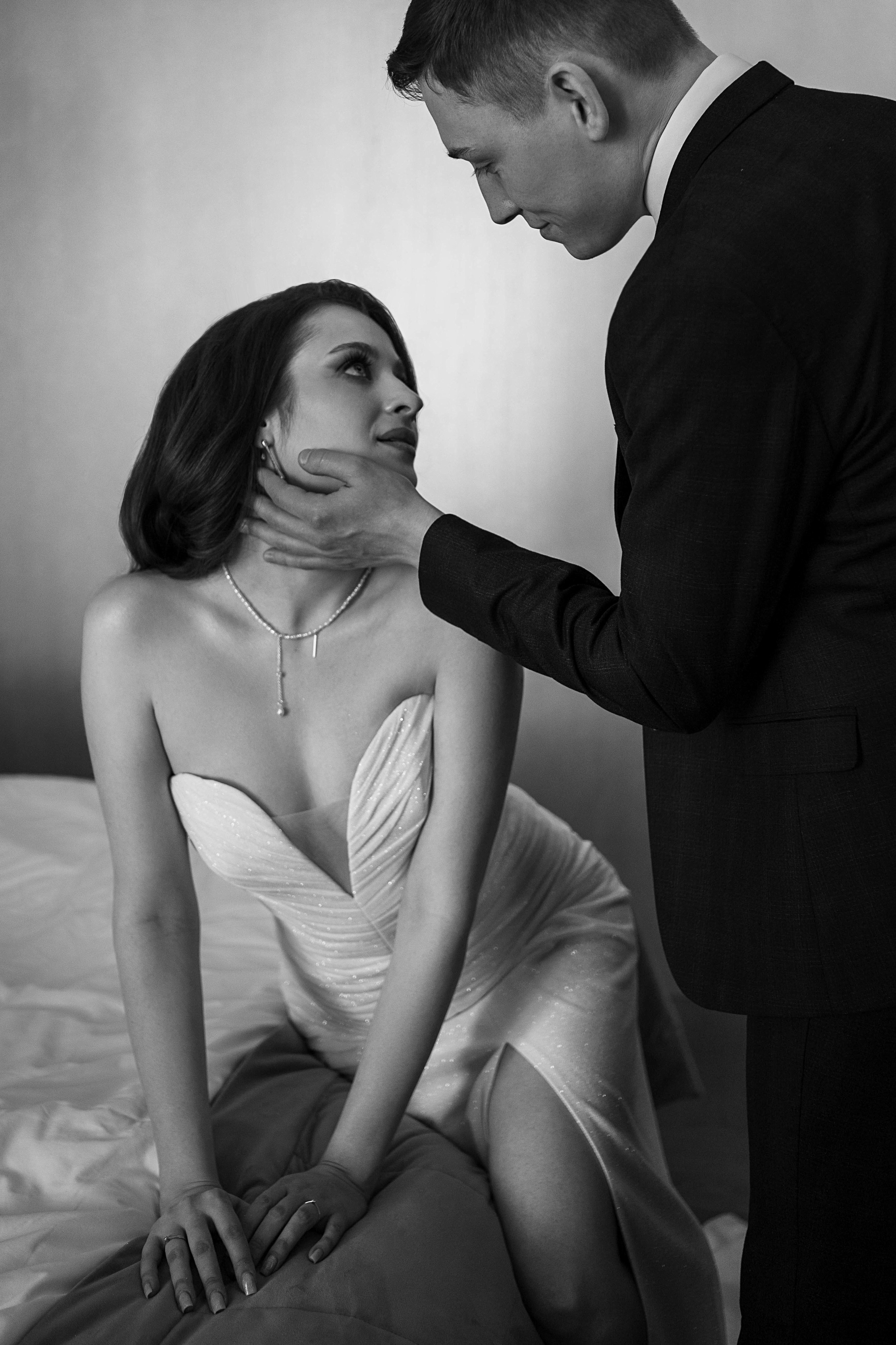 Настя и Дима: свадебная съемка в отеле. Фотограф в Иркутске