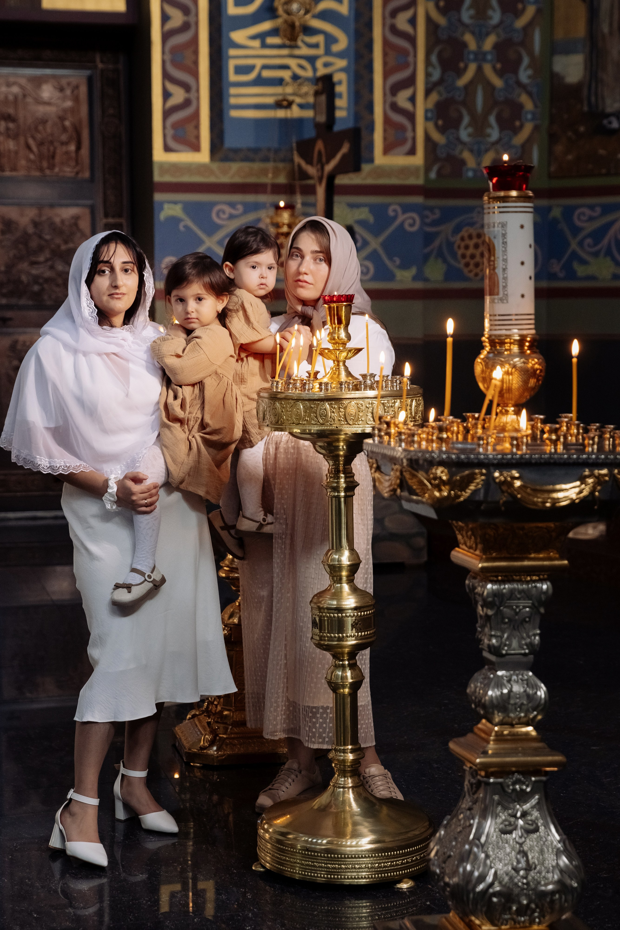 Храм Христа спасителя в Сочи. Семейный фотограф на крещение и венчание