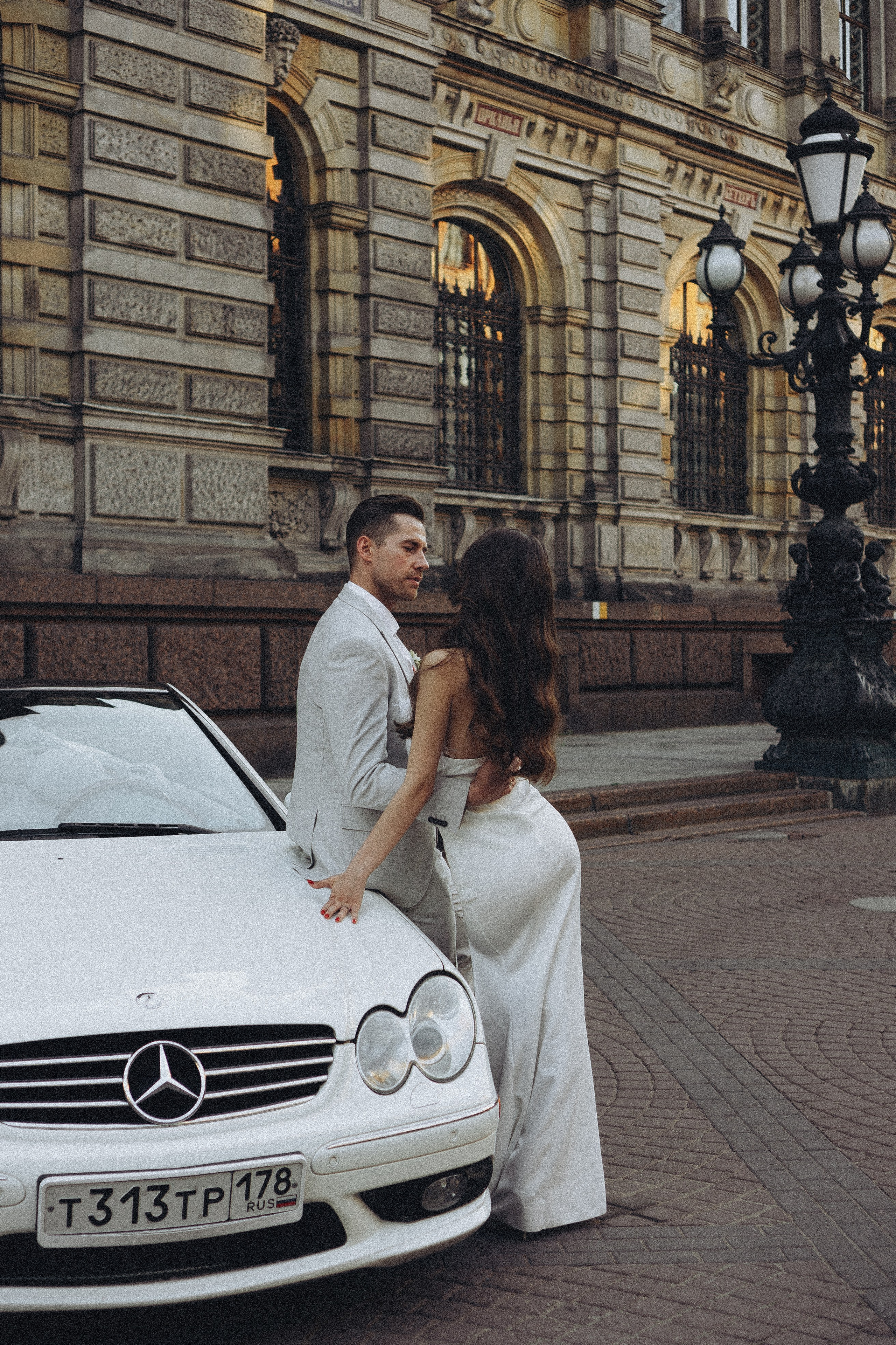 Свадебная сьемка у академии Штиглица. Профессиональный фотограф, Санкт-Петербург — Виктория Богомолова