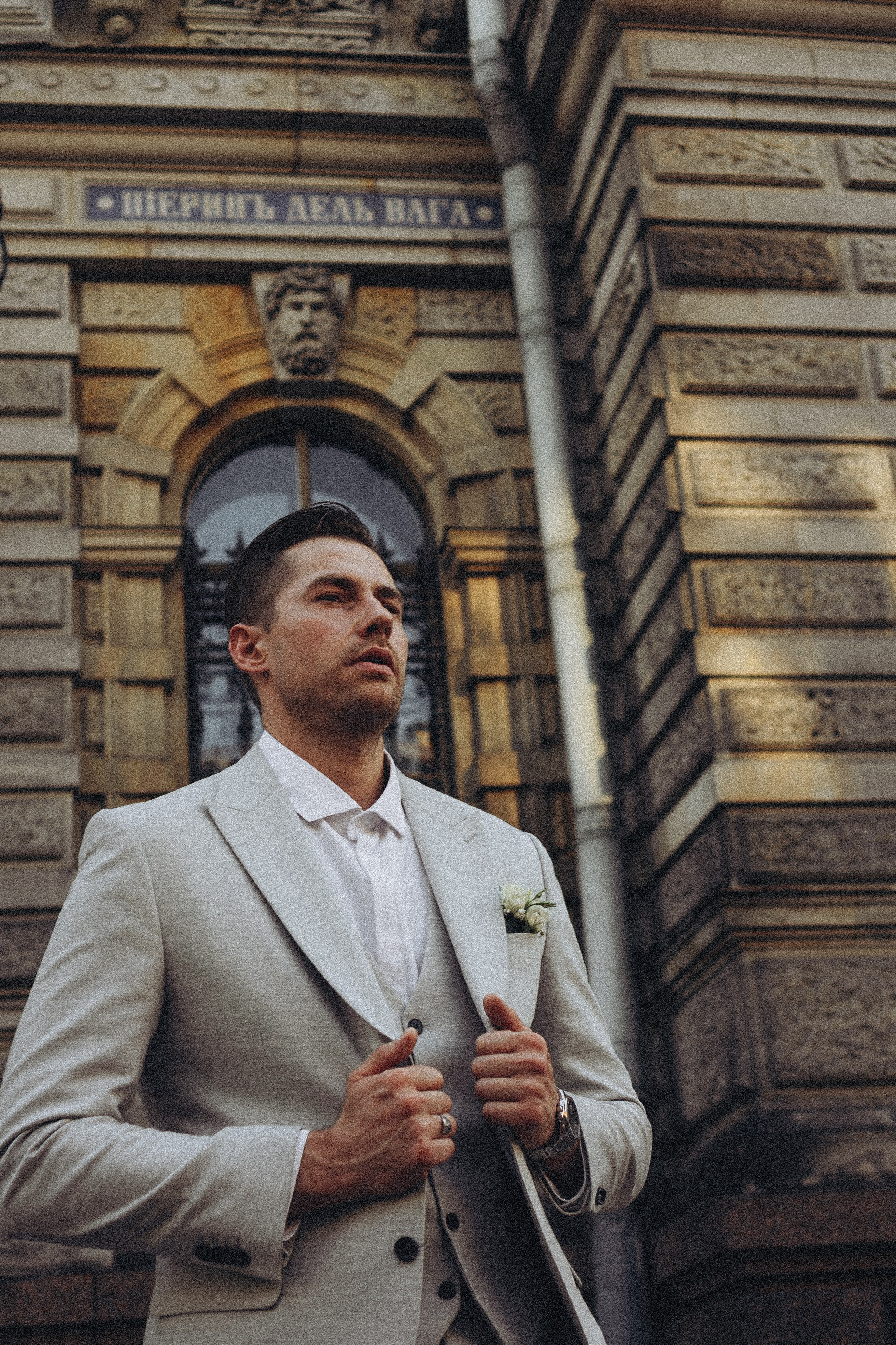 Свадебная сьемка у академии Штиглица. Профессиональный фотограф, Санкт-Петербург — Виктория Богомолова