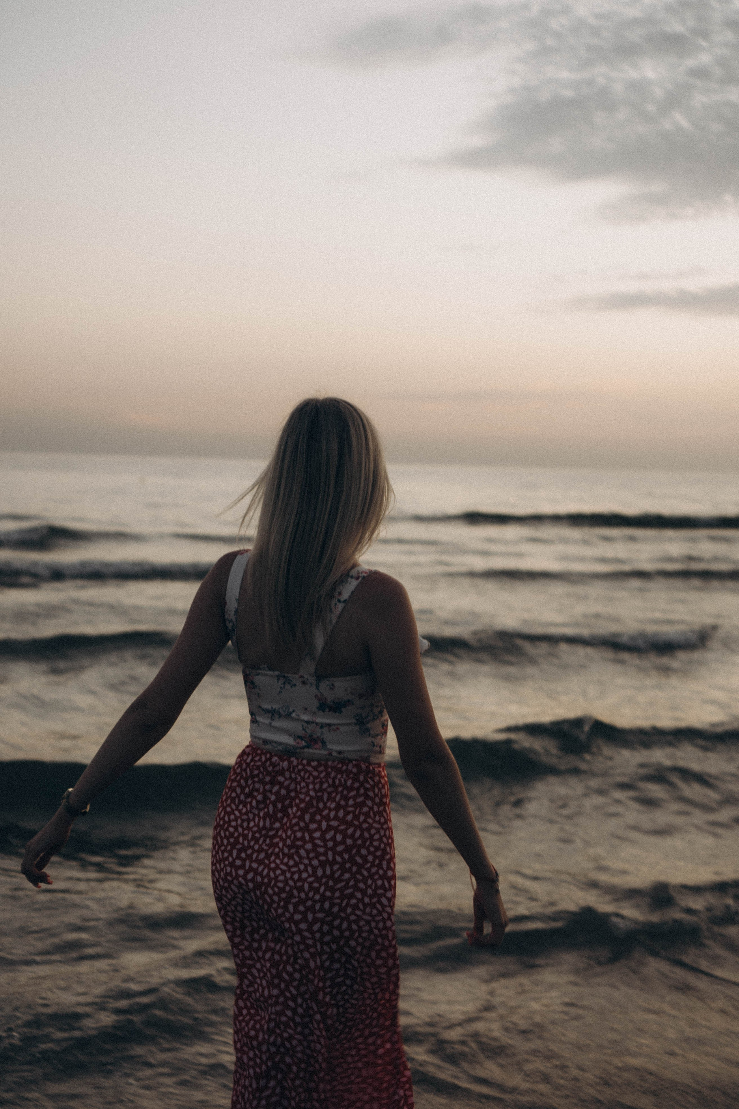 Июльский вечер на берегу черного моря. Профессиональный фотограф, Санкт-Петербург — Виктория Богомолова