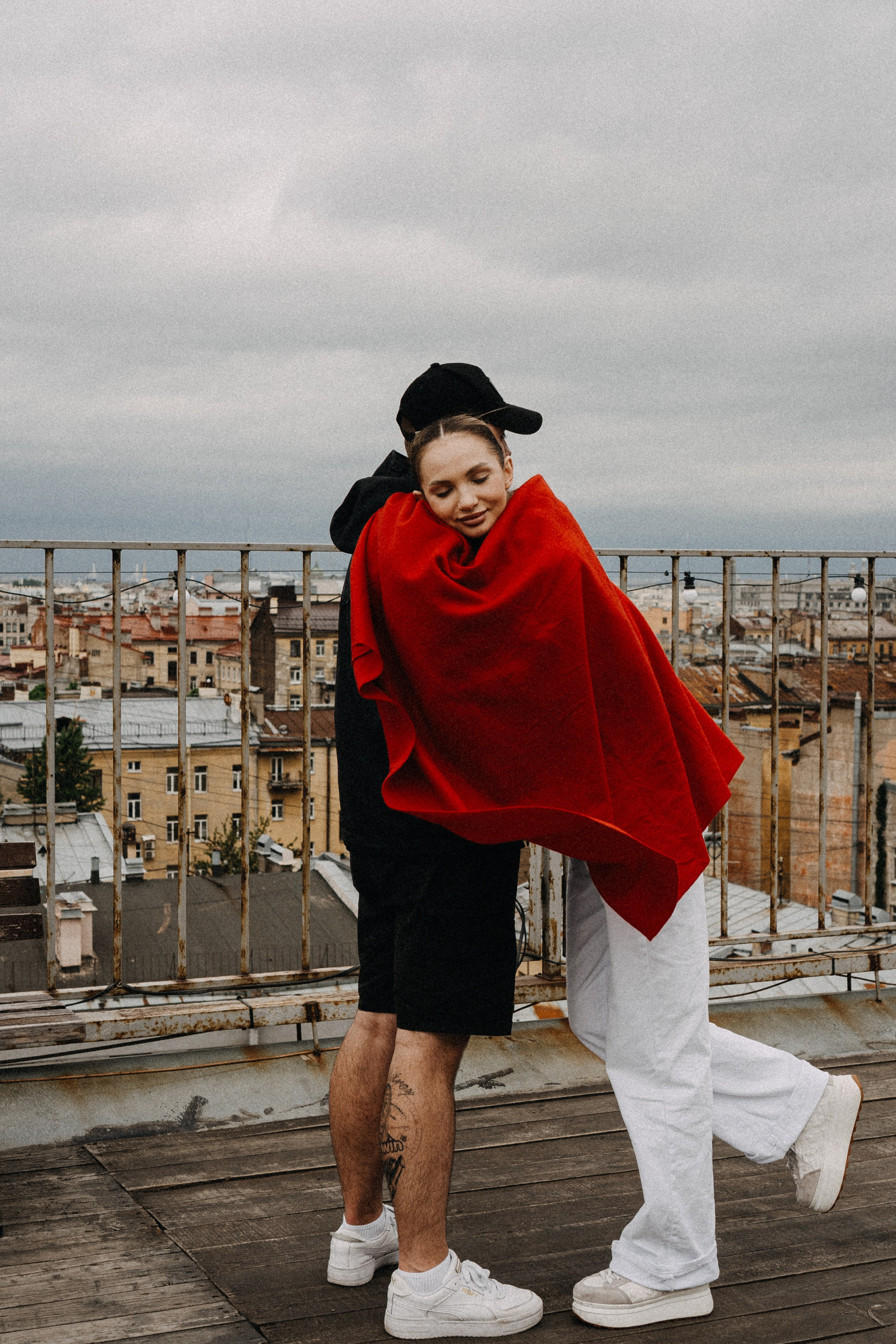 МЫ ГУЛЯЛИ ПРО КРЫШАМ ПИТЕРА. Профессиональный фотограф, Санкт-Петербург — Виктория Богомолова