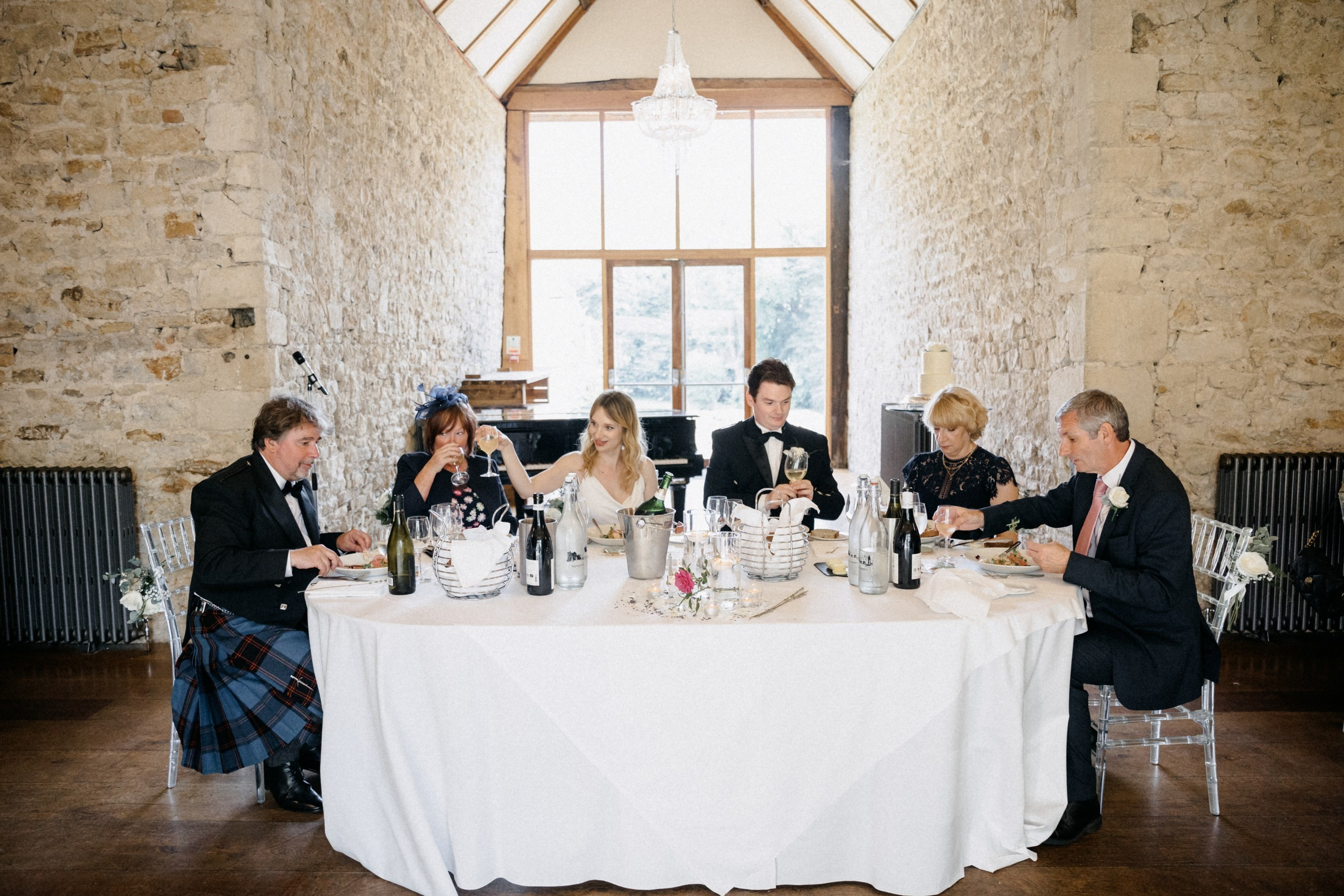 Ana & Tom Wedding at Notley Abbey. Moments Catchers — Wedding Photography & Video Duo in London