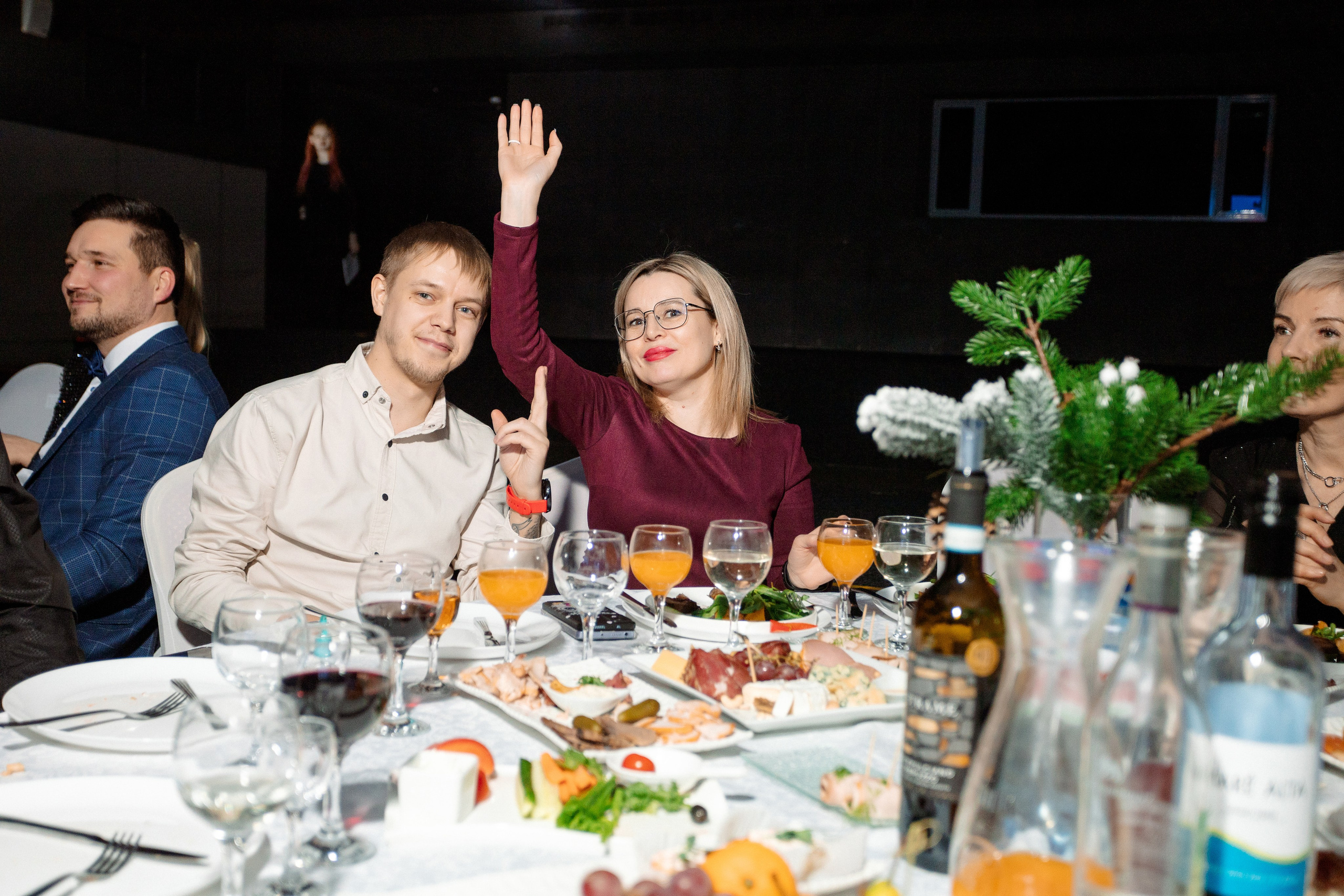 РЕПОРТАЖ: НОВЫЙ ГОД В ДК МЕТАЛЛУРГ. Профессиональный фотограф в Ижевске Леша Петров